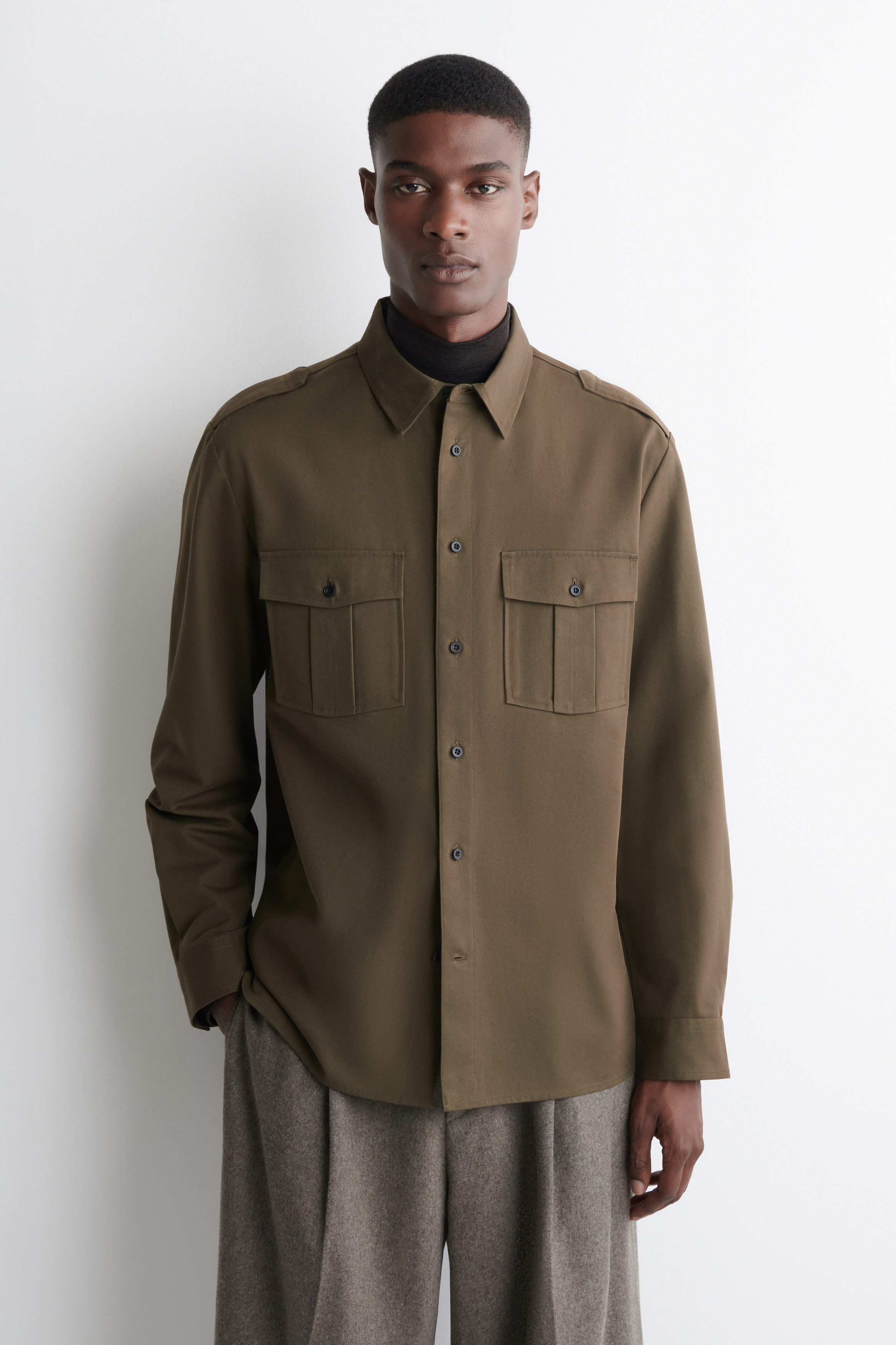 EPAULETTE-DETAIL COTTON SHIRT - BROWN | COS