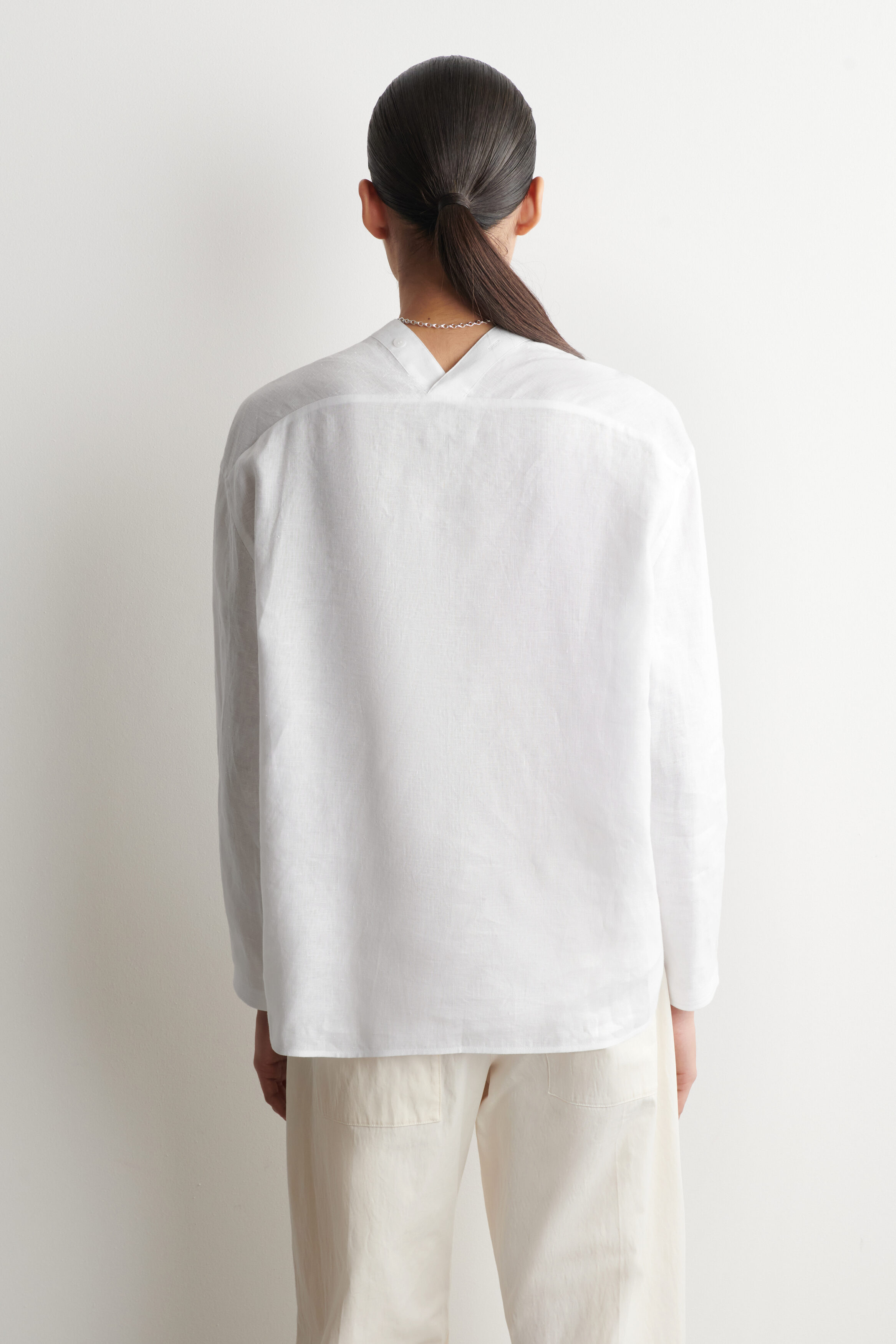 BUTTON-DETAIL LINEN V-NECK SHIRT - WHITE | COS