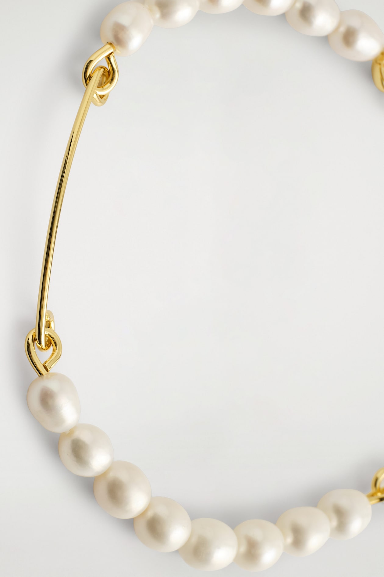 FRESHWATER PEARL CUFF NECKLACE — GOLD