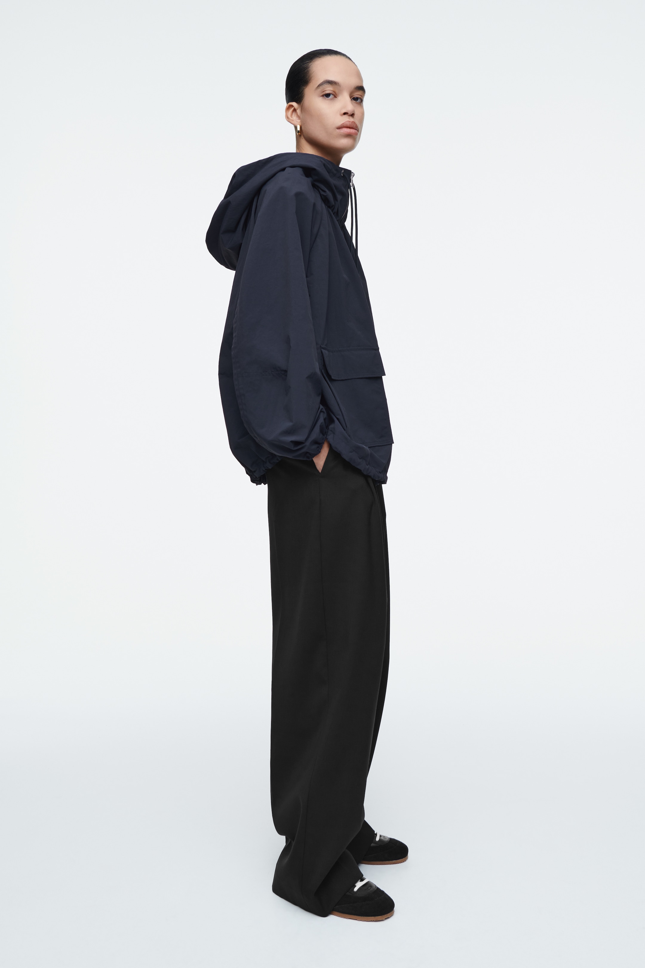 Größeres Bild ansehen: PARKA AUS FUNKTIONSMATERIAL MIT KAPUZE - NAVYBLAU - Ladies | H&M DE 2