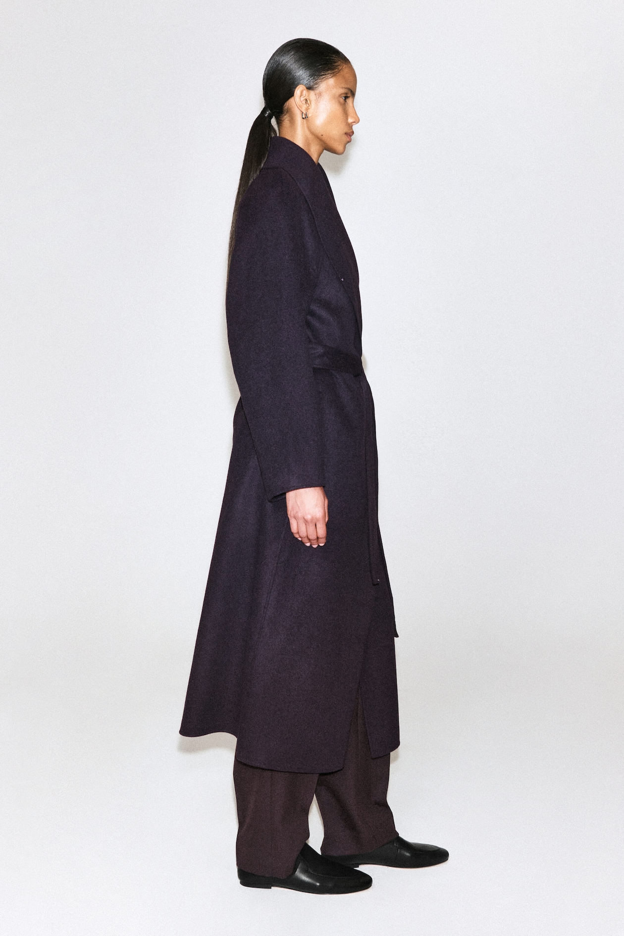 DOUBLE-FACED WOOL SHAWL-COLLAR COAT — EGGPLANT