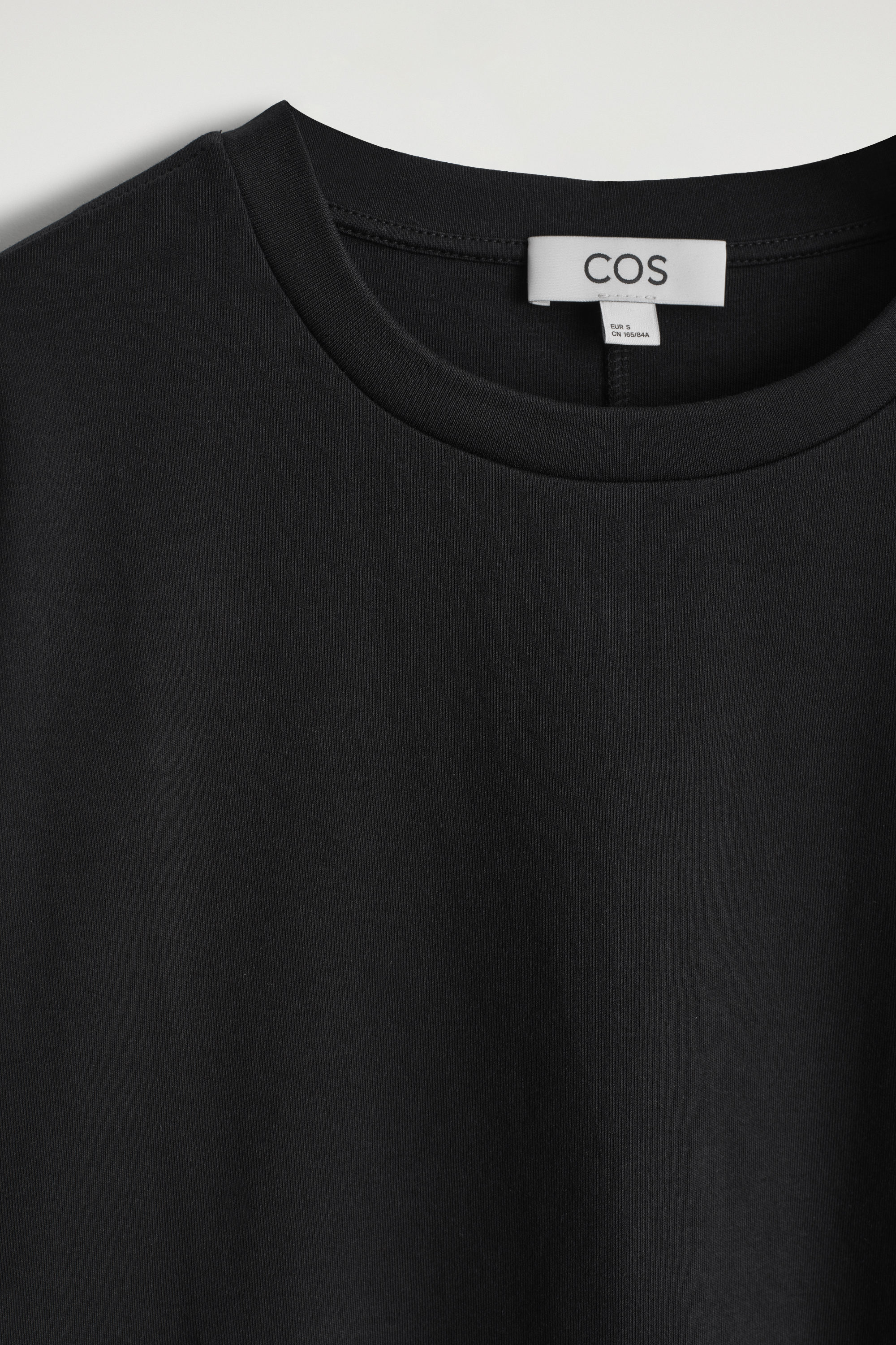 OVERSIZED BOXY COTTON T-SHIRT - BLACK | COS NO