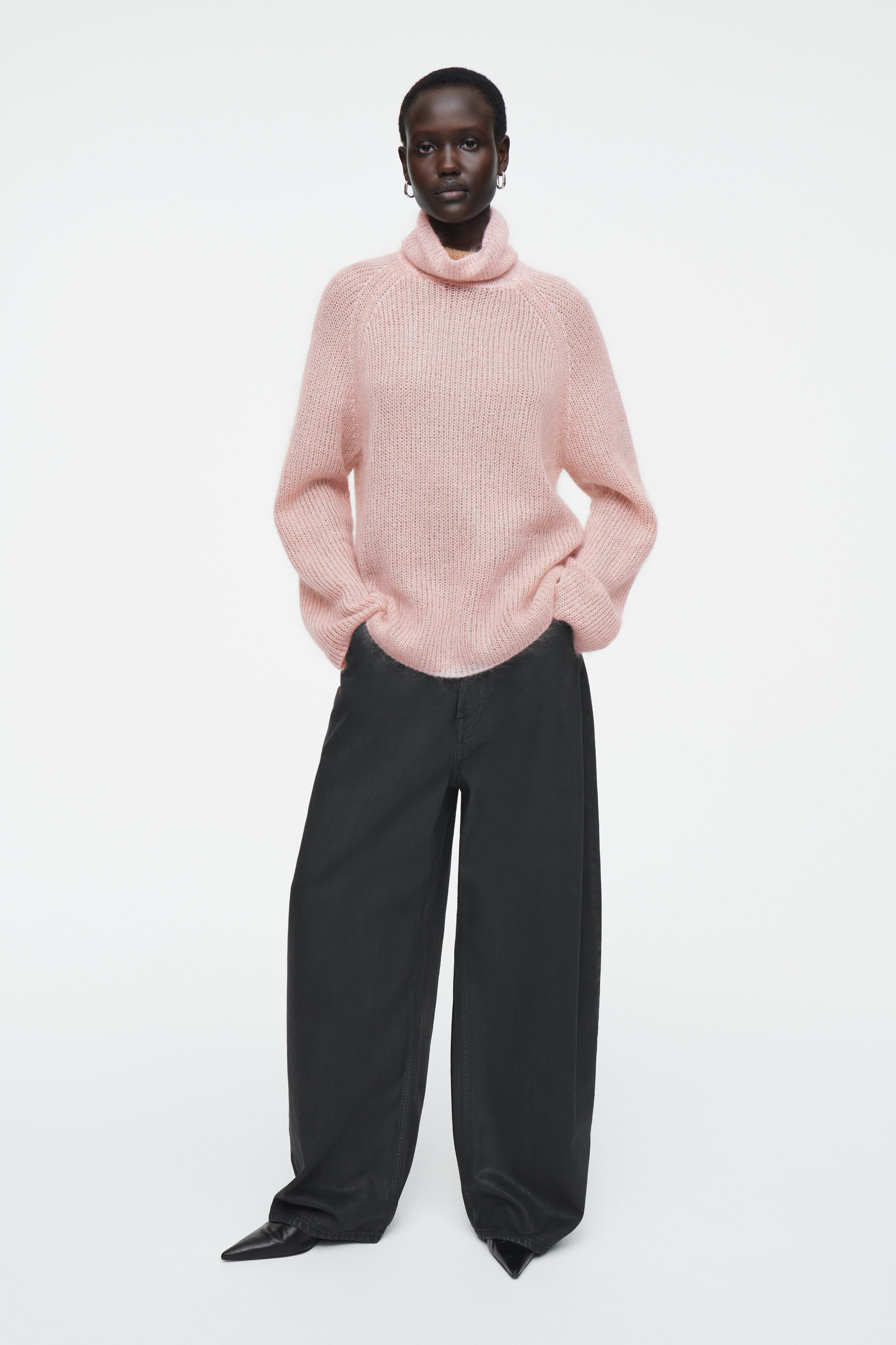 TWO-TONE MOHAIR TURTLENECK SWEATER - APRICOT / CAMEL | COS