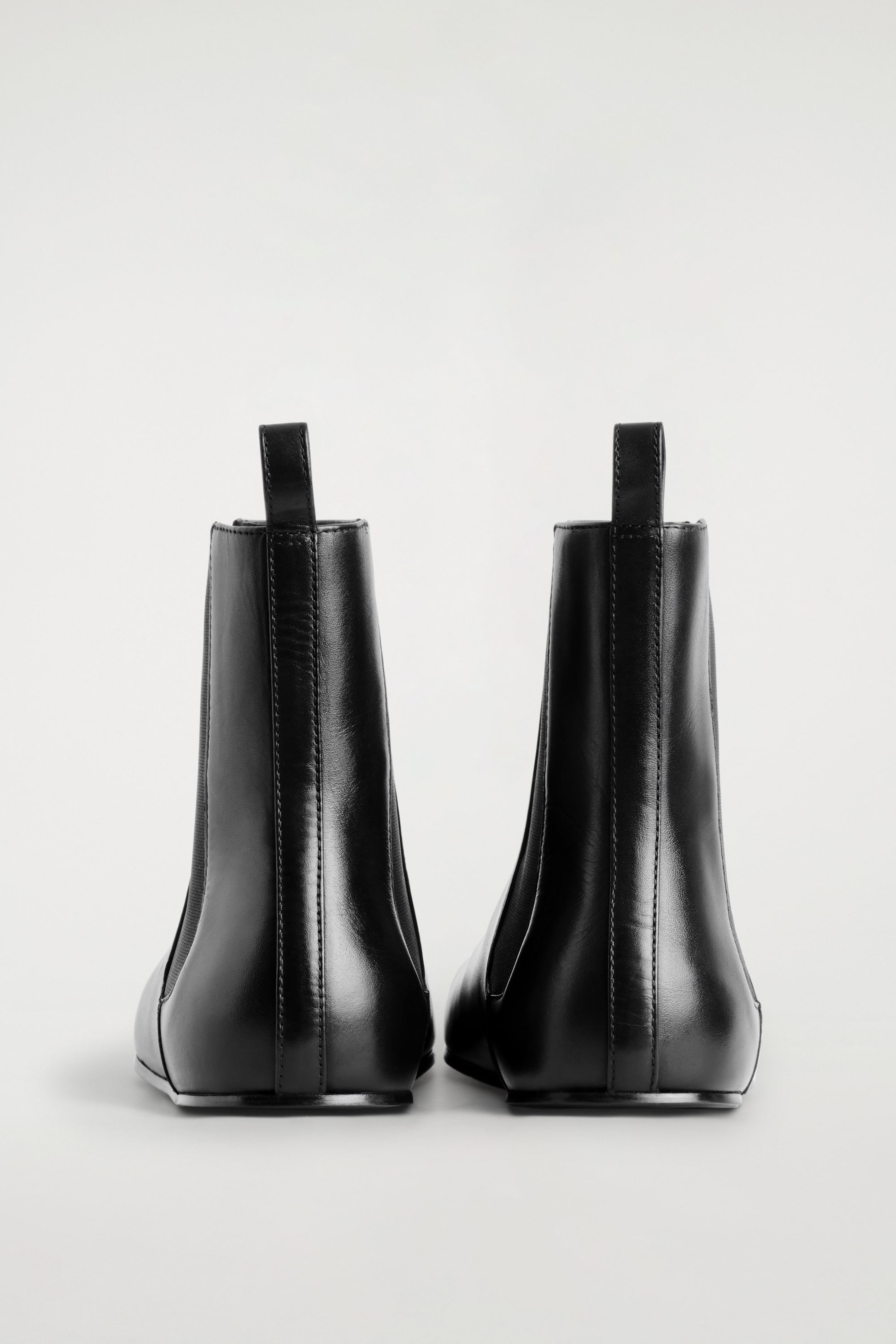 STIVALI SLIM IN PELLE