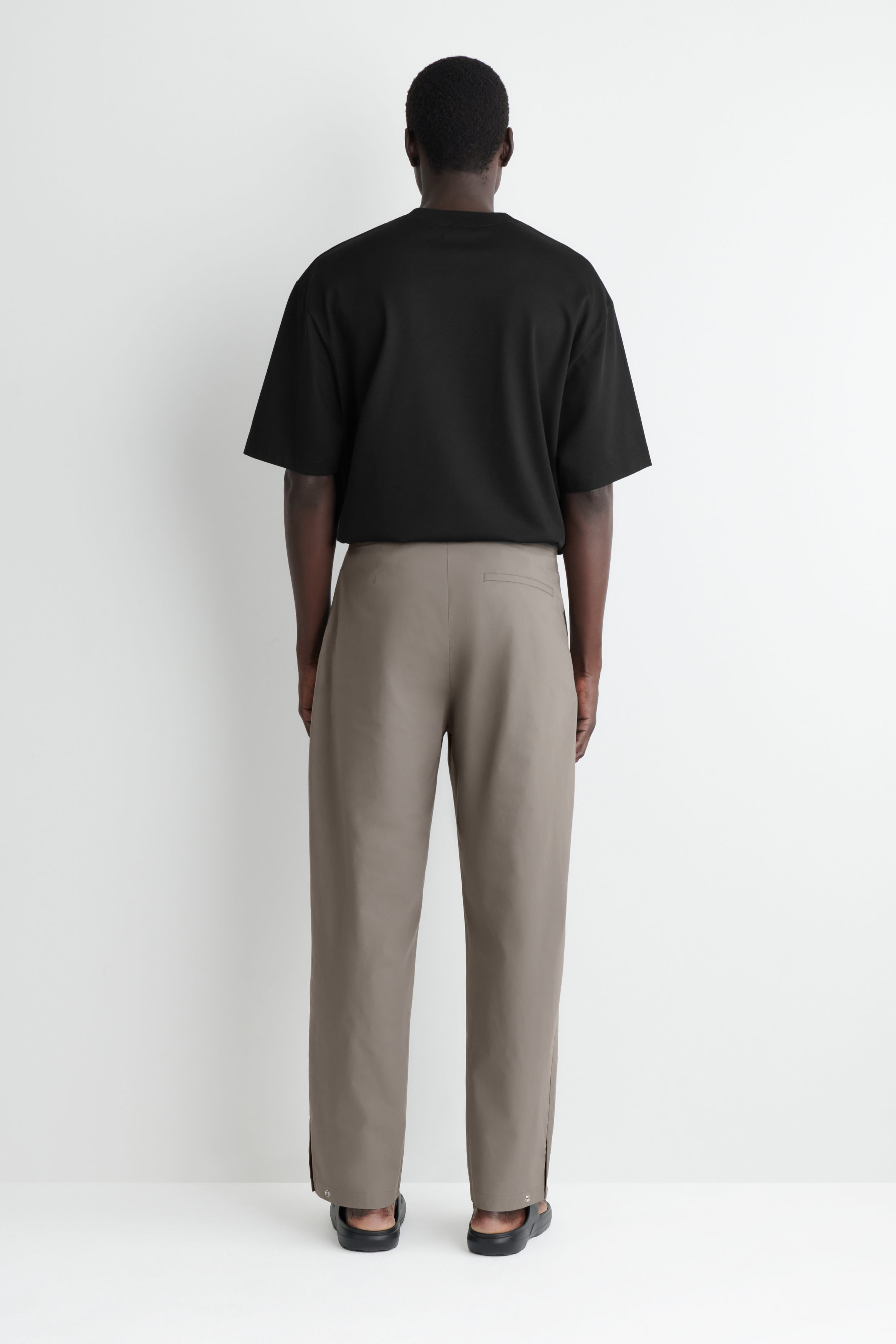 COTTON RELAXED-FIT BARREL-LEG TROUSERS - GREY | COS