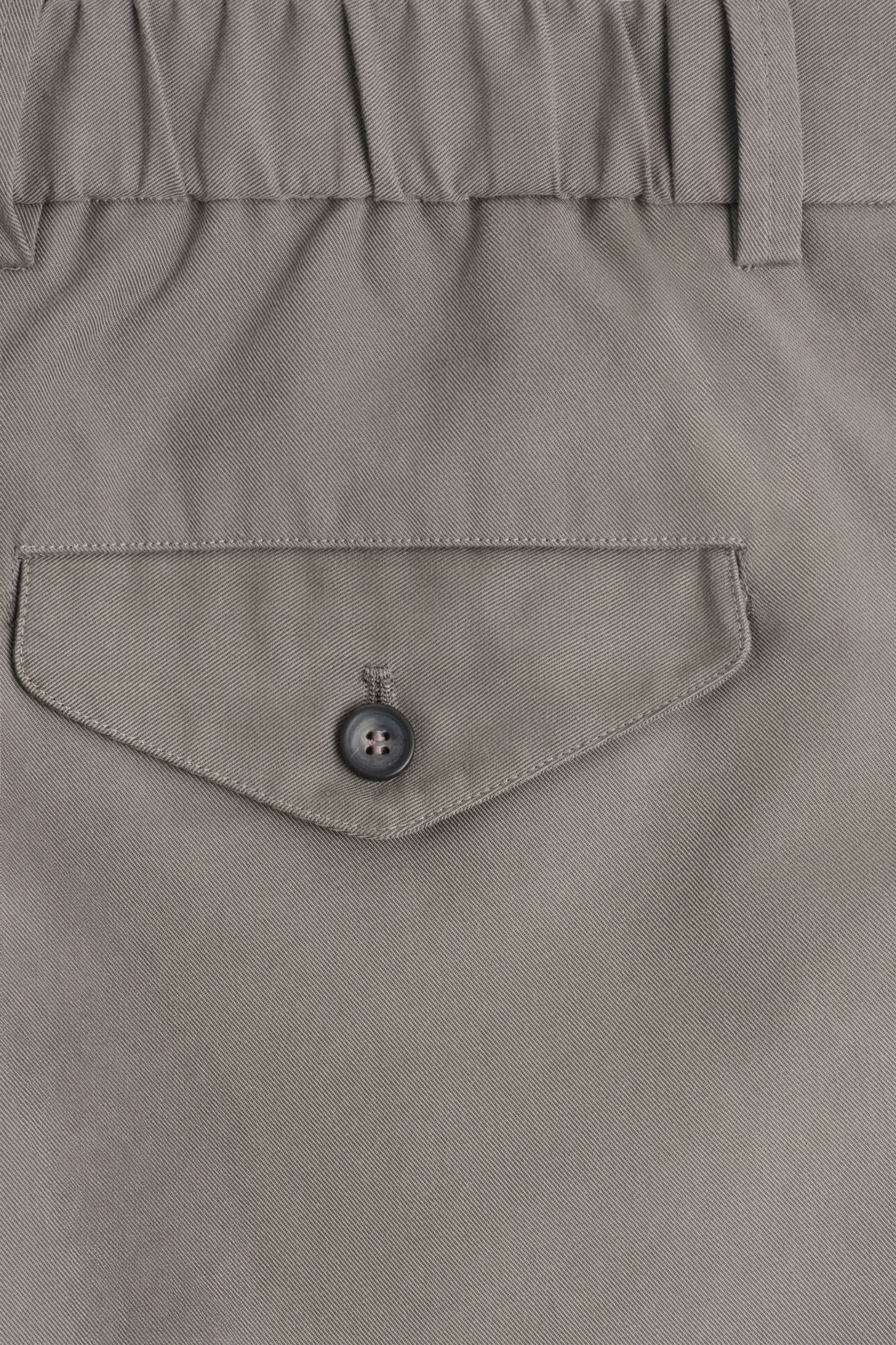 Grösseres Bild ansehen: HOSE AUS BAUMWOLL-TWILL MIT GERADEM BEIN - MAULWURFSBRAUN - HERREN | H&M CH 9
