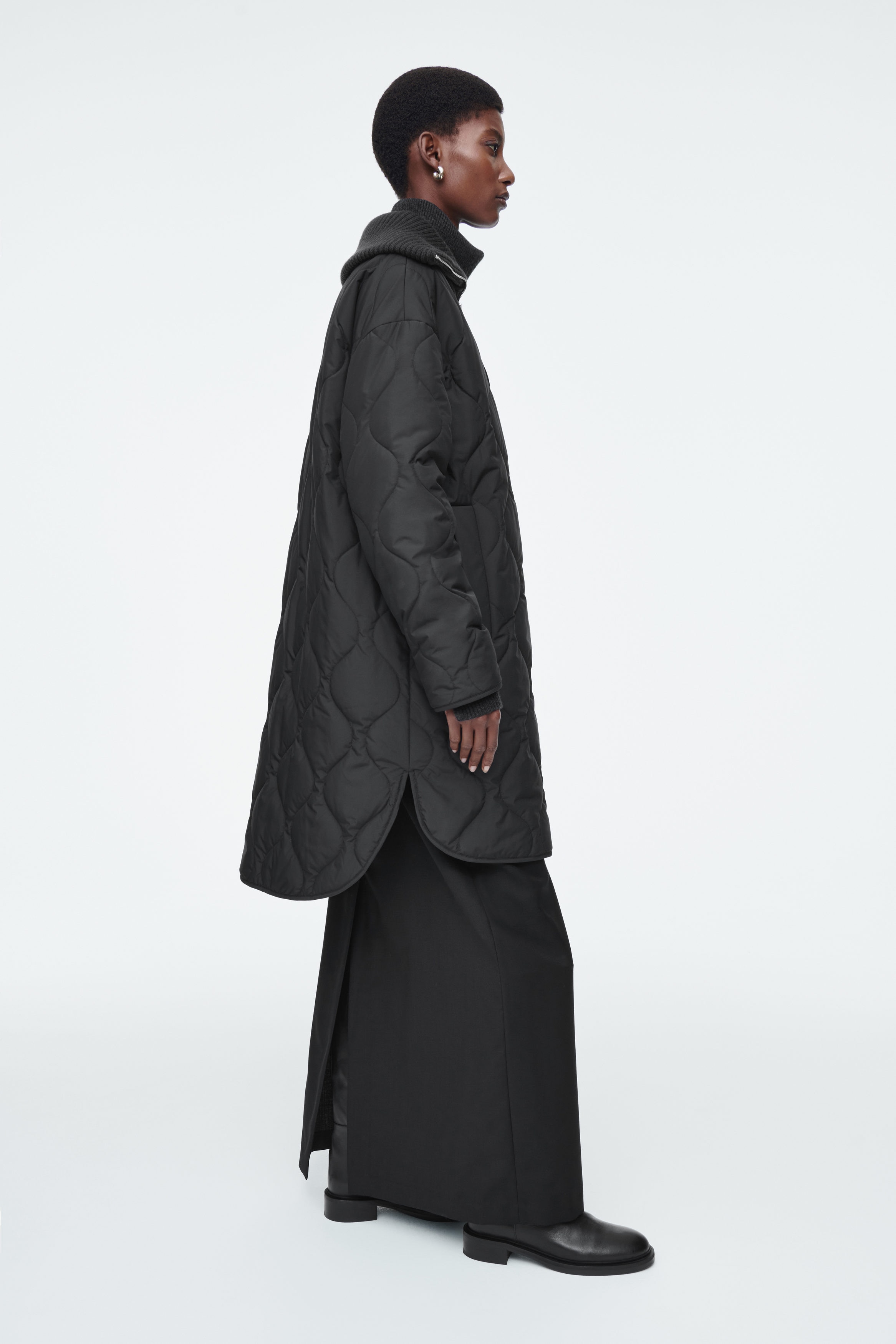 【COS】◆COLLARED PADDED JACKET - MOLE◆1261747001◆ cos-Black-Oversized-Knitted-