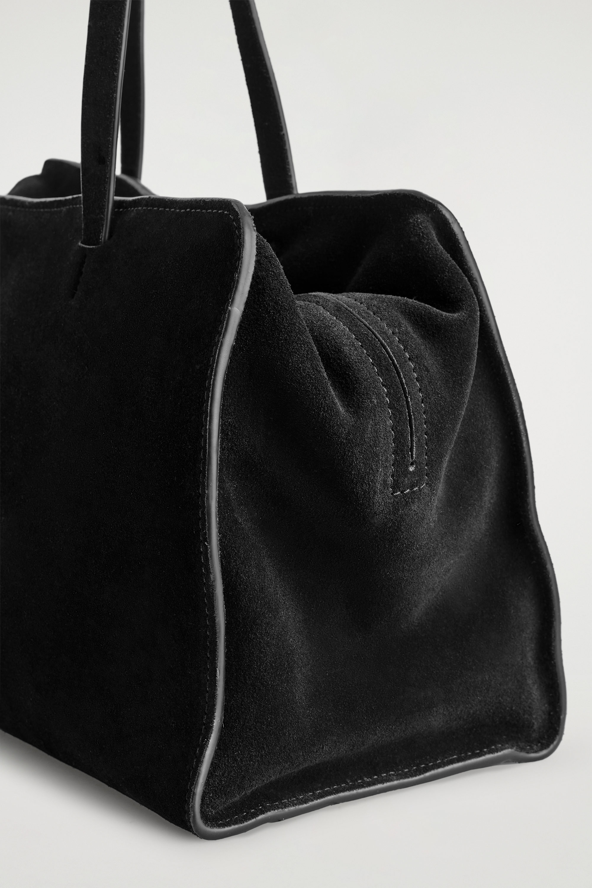 MARAIS BOWLING BAG - SUEDE - BLACK | COS US
