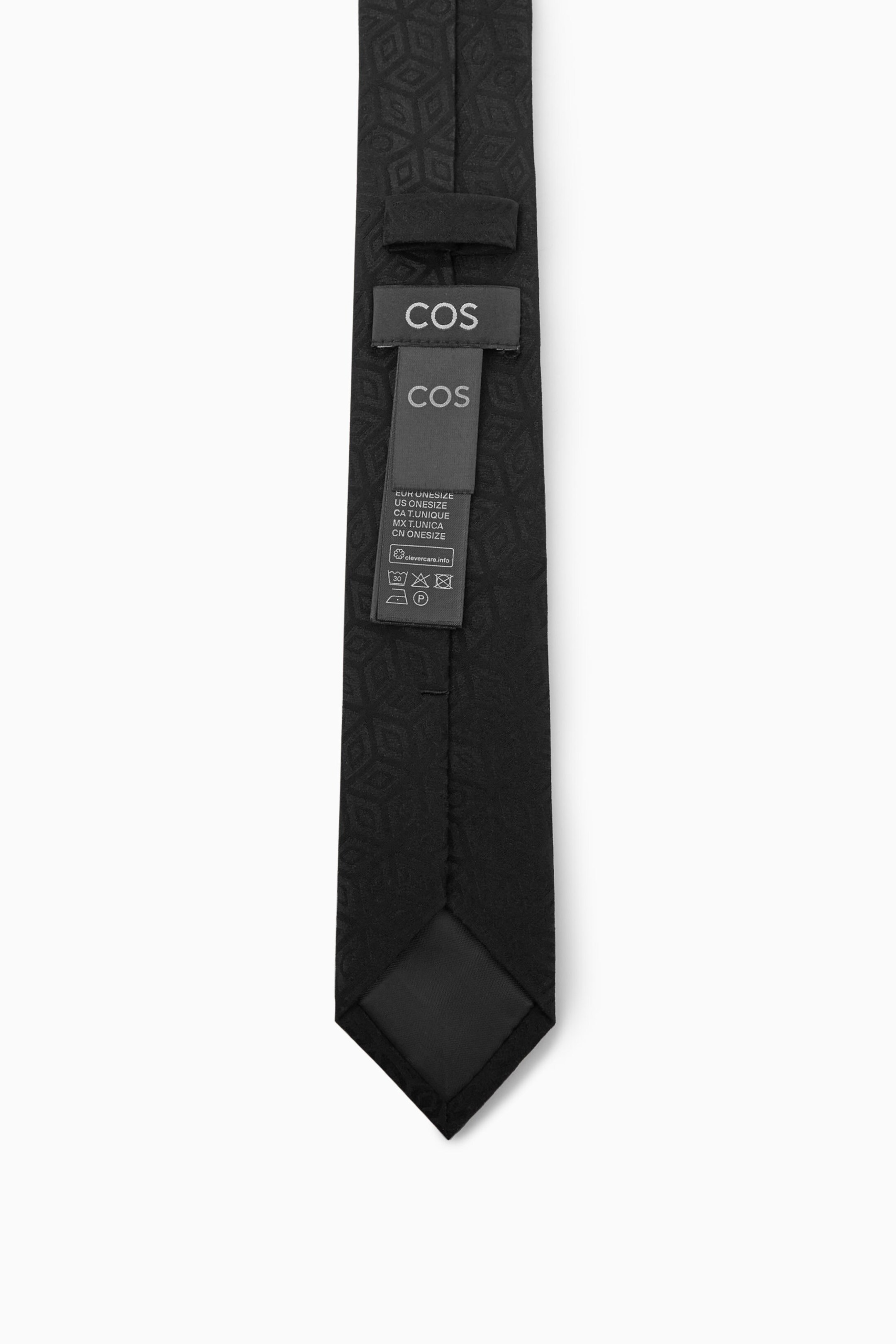 StillMedia/DescriptiveDetail