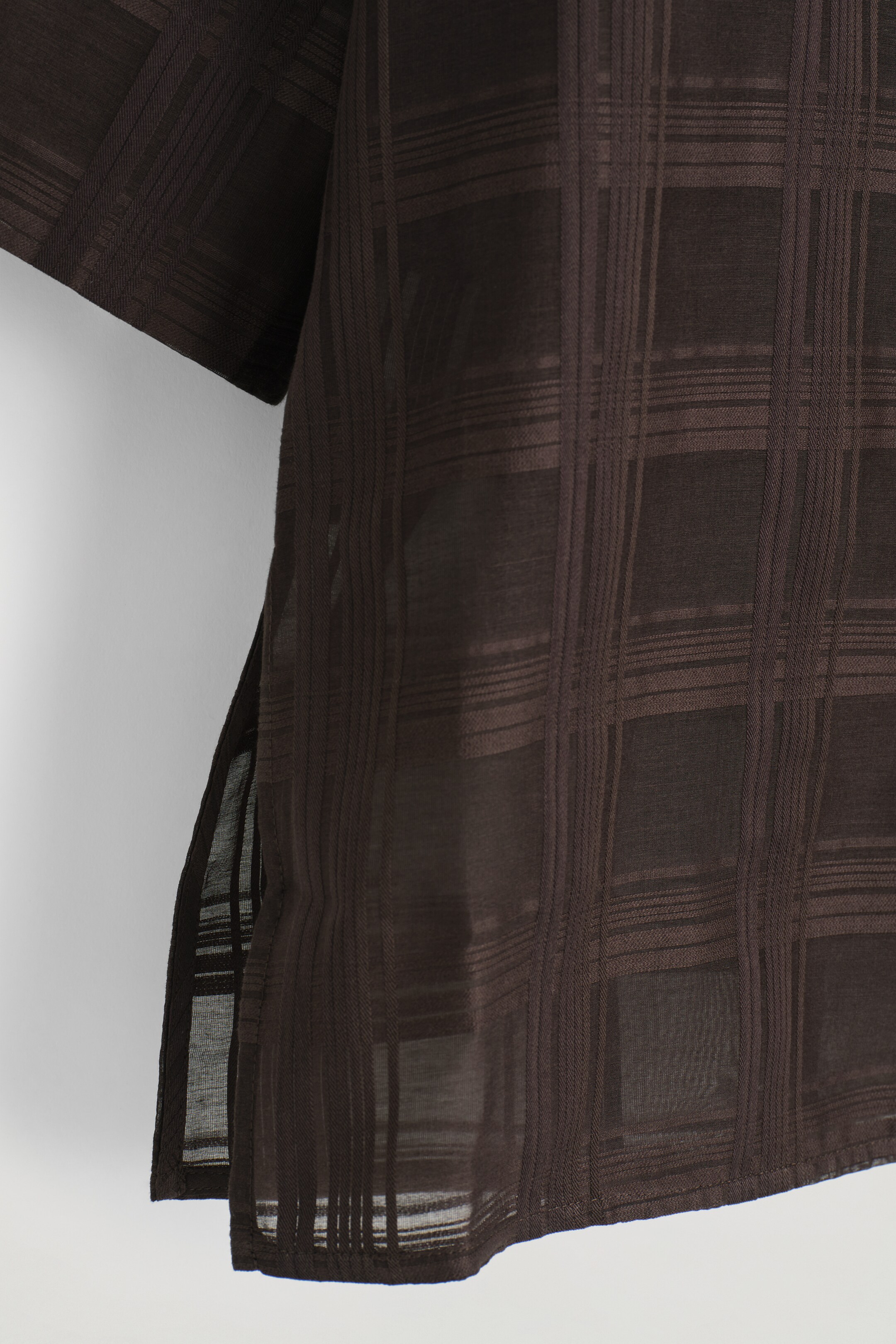 Ver imagen más grande: CAMISA DE CUADROS TRANSPARENTE - MARRÓN OSCURO - MUJER | H&M ES 8