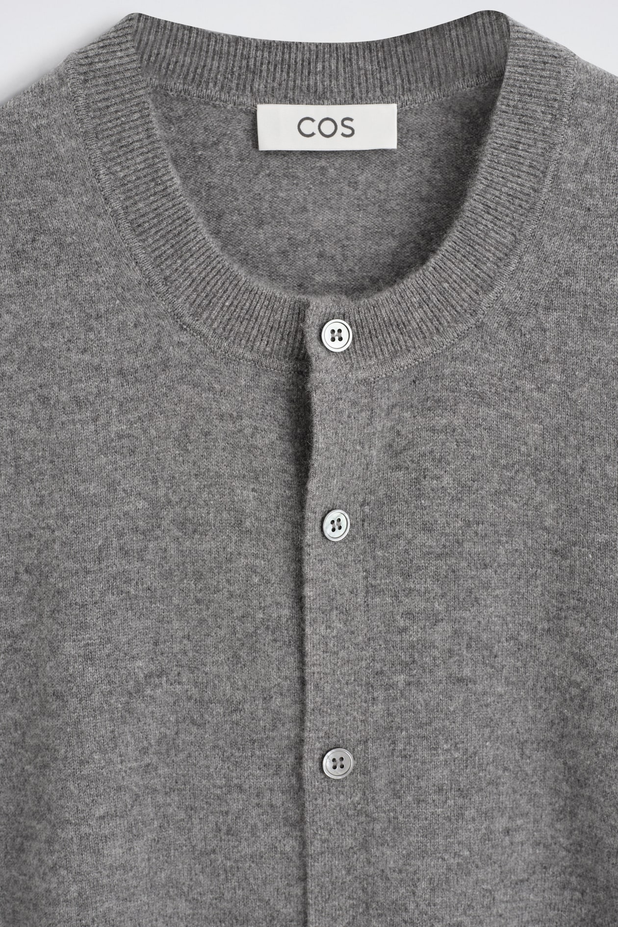 PURE CASHMERE CREW-NECK CARDIGAN — GRAY MÉLANGE