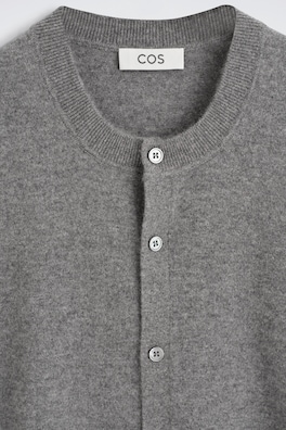 PURE CASHMERE CREW-NECK CARDIGAN — GRAY MÉLANGE 6