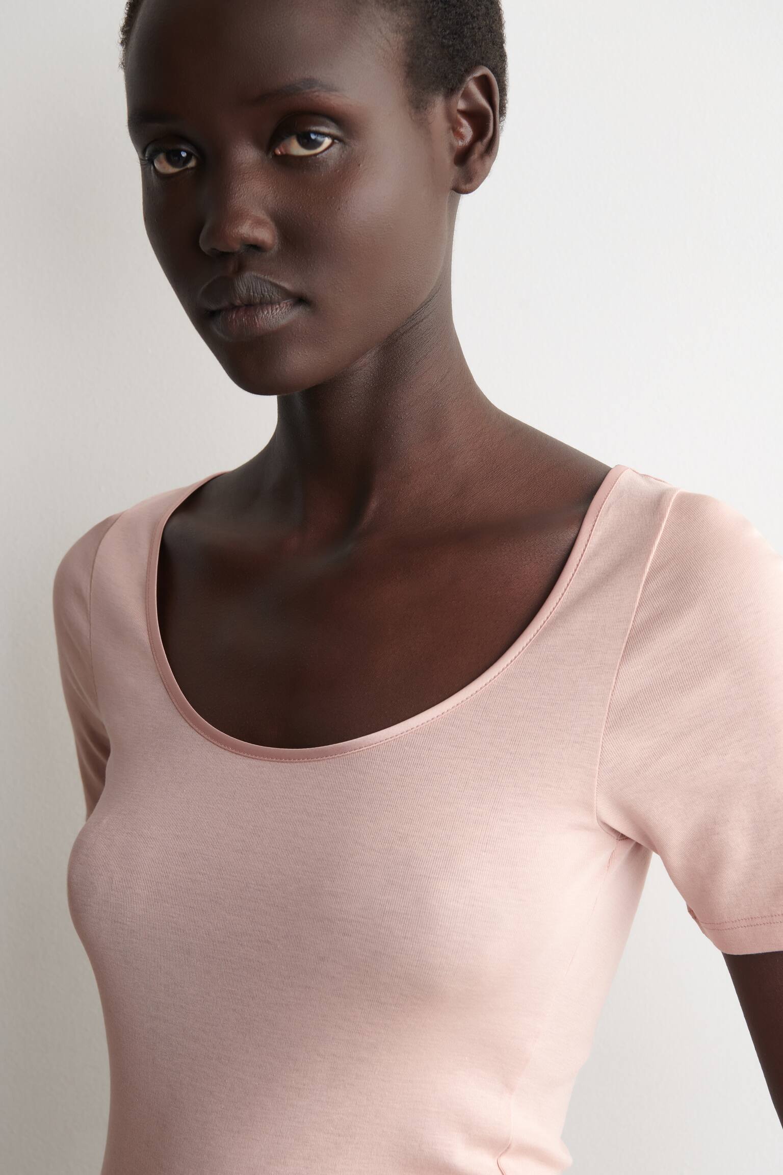 T-SHIRT IN JERSEY DI COTONE CON FINITURE IN RASO - ROSA/NERO - 7