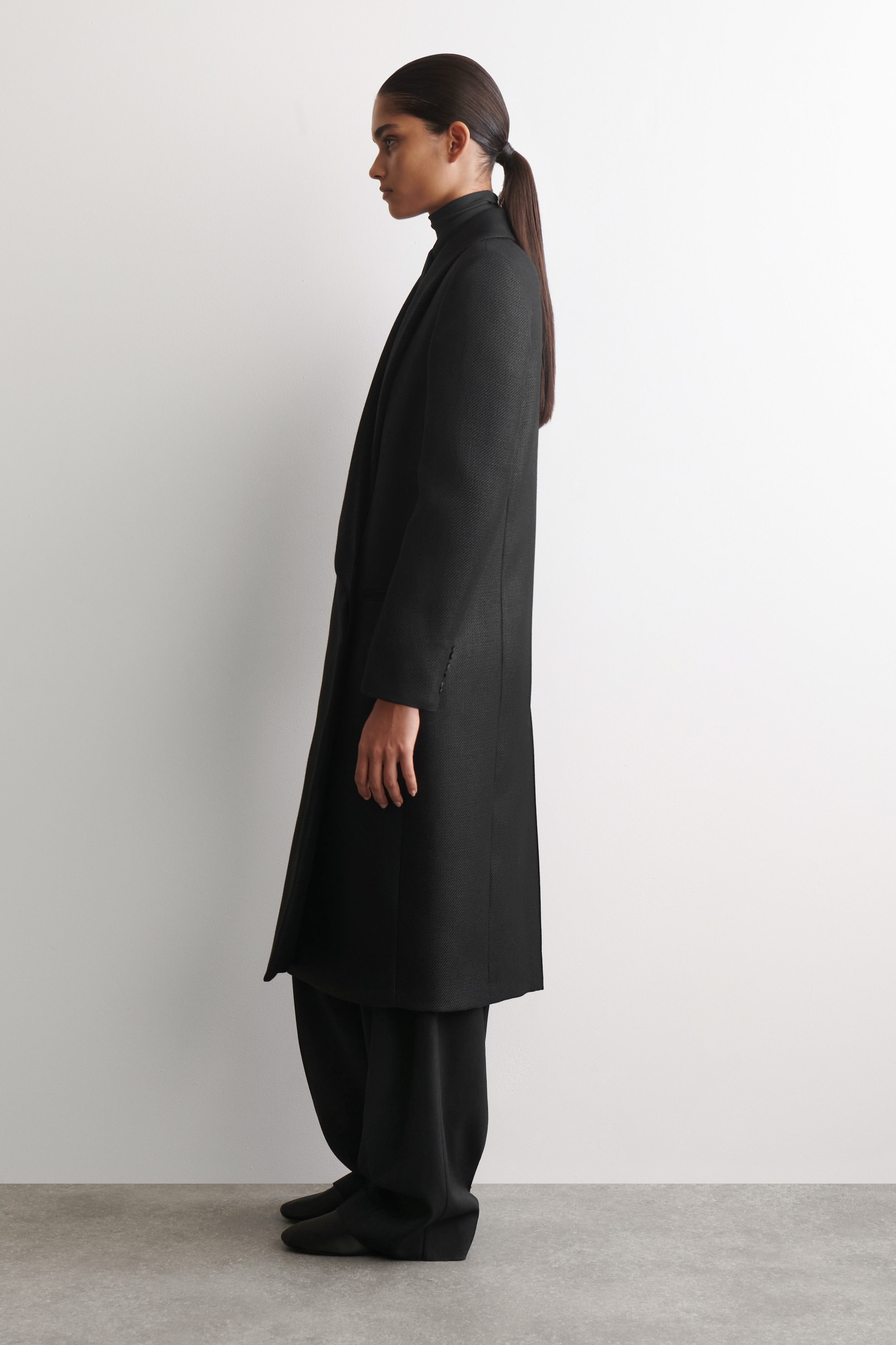 TAILORED METALIZED WOOL-BLEND LONG COAT