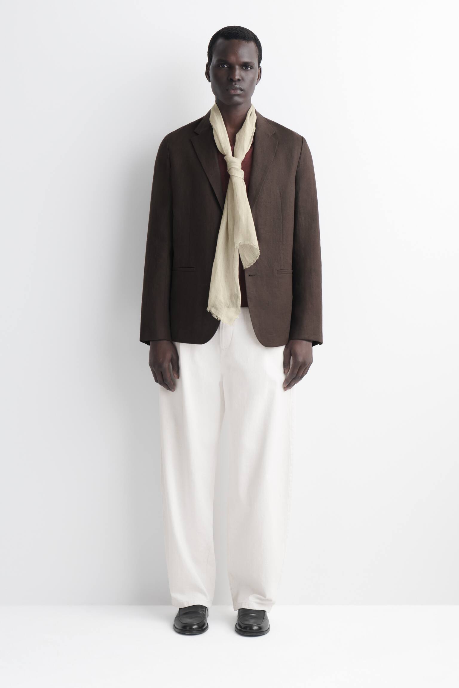 צעיף פשתן עם פרנזים - בז' / פסים/KHAKI / STRIPED - 4
