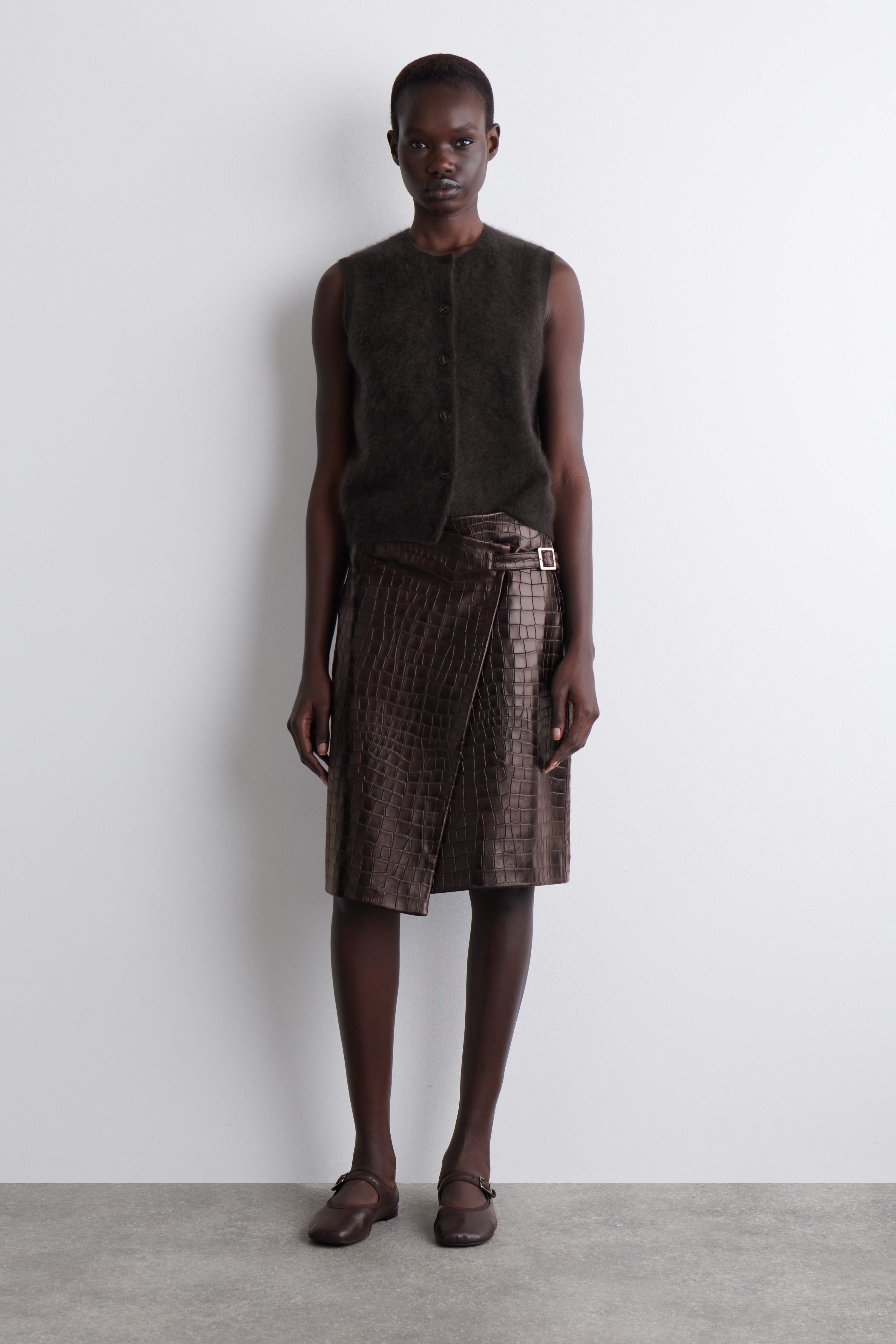 SKÓRZANE BALERINY Z KWADRATOWYM NOSKIEM - BRĄZOWY