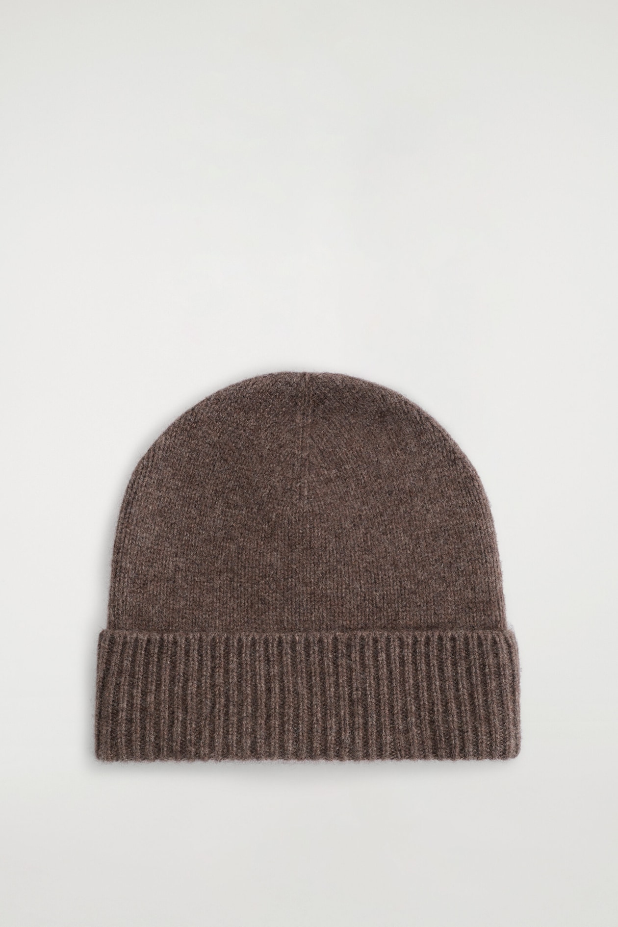 PURE CASHMERE BEANIE — MOCHA MÉLANGE