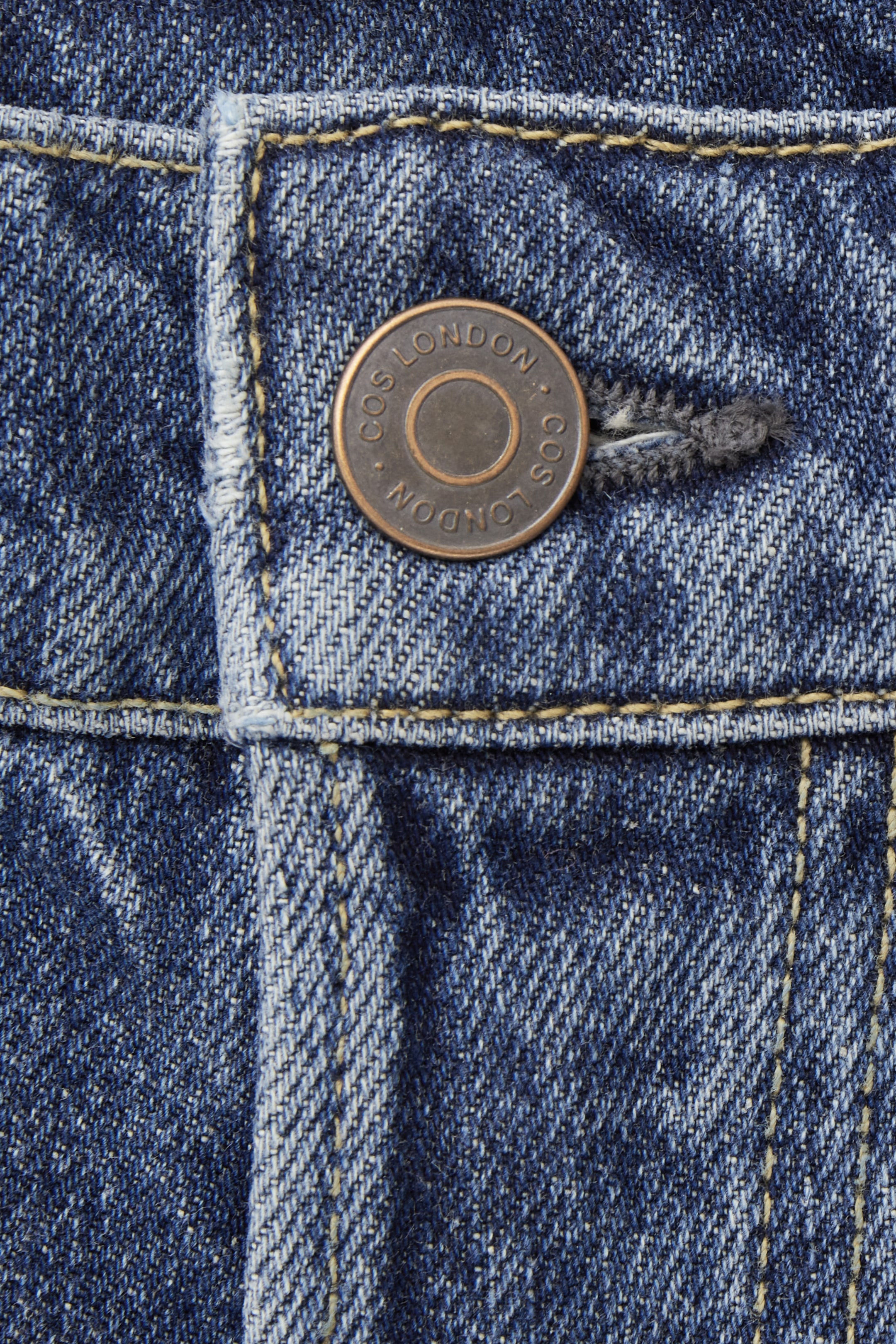 View larger image: PILLAR TAPERED JEANS - DARK BLUE - Men | H&M GB 3