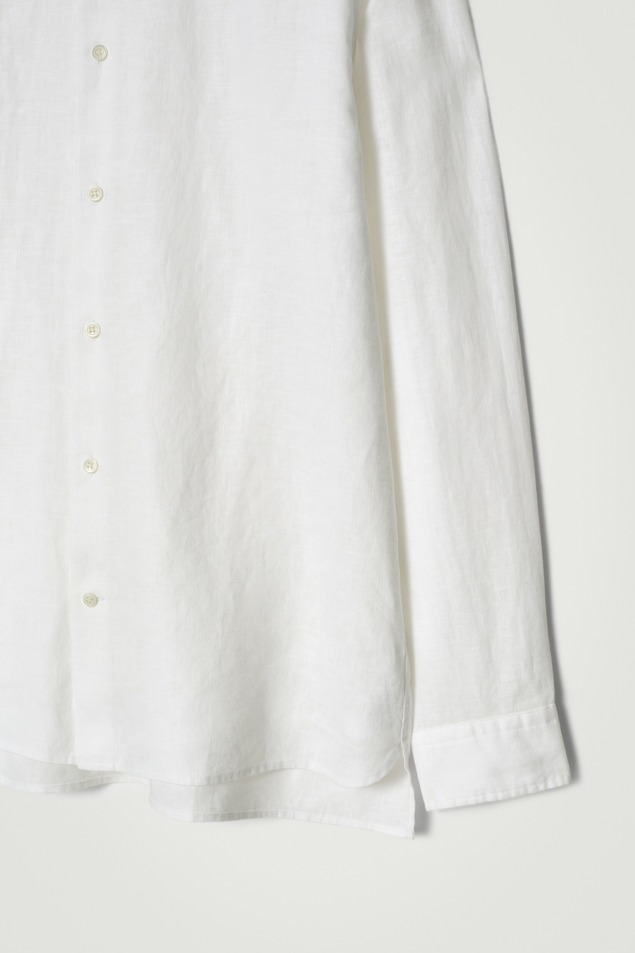 Agrandir l'image: CHEMISE À COL OFFICIER EN LIN - BLANC - HOMME | H&M CH 10