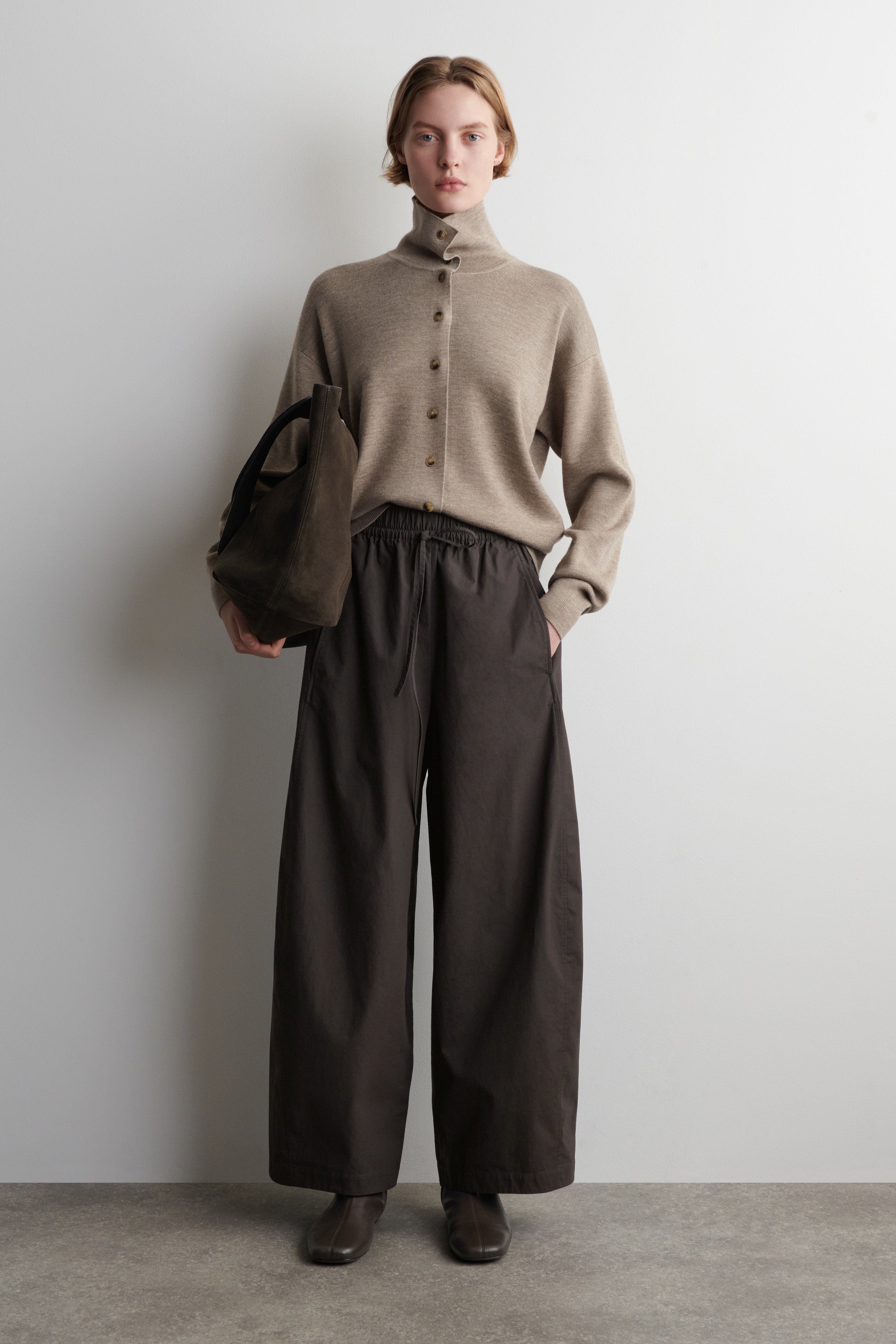 ELASTICATED BARREL-LEG TROUSERS