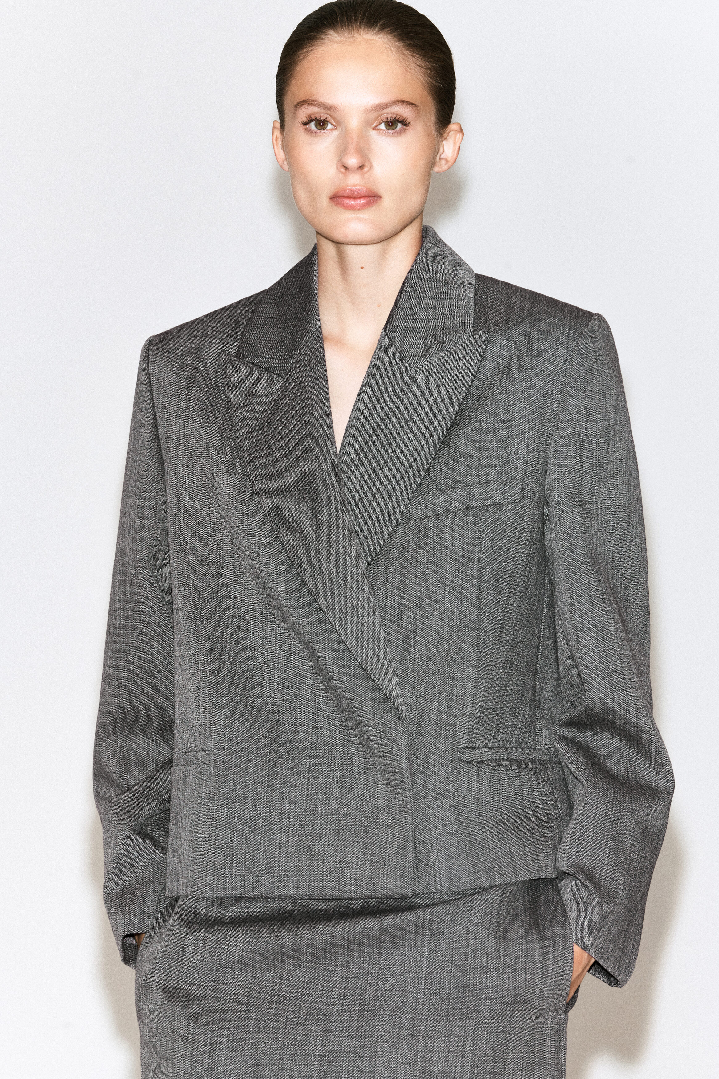 EXAGGERATED WOOL BLAZER - thumbnail 5