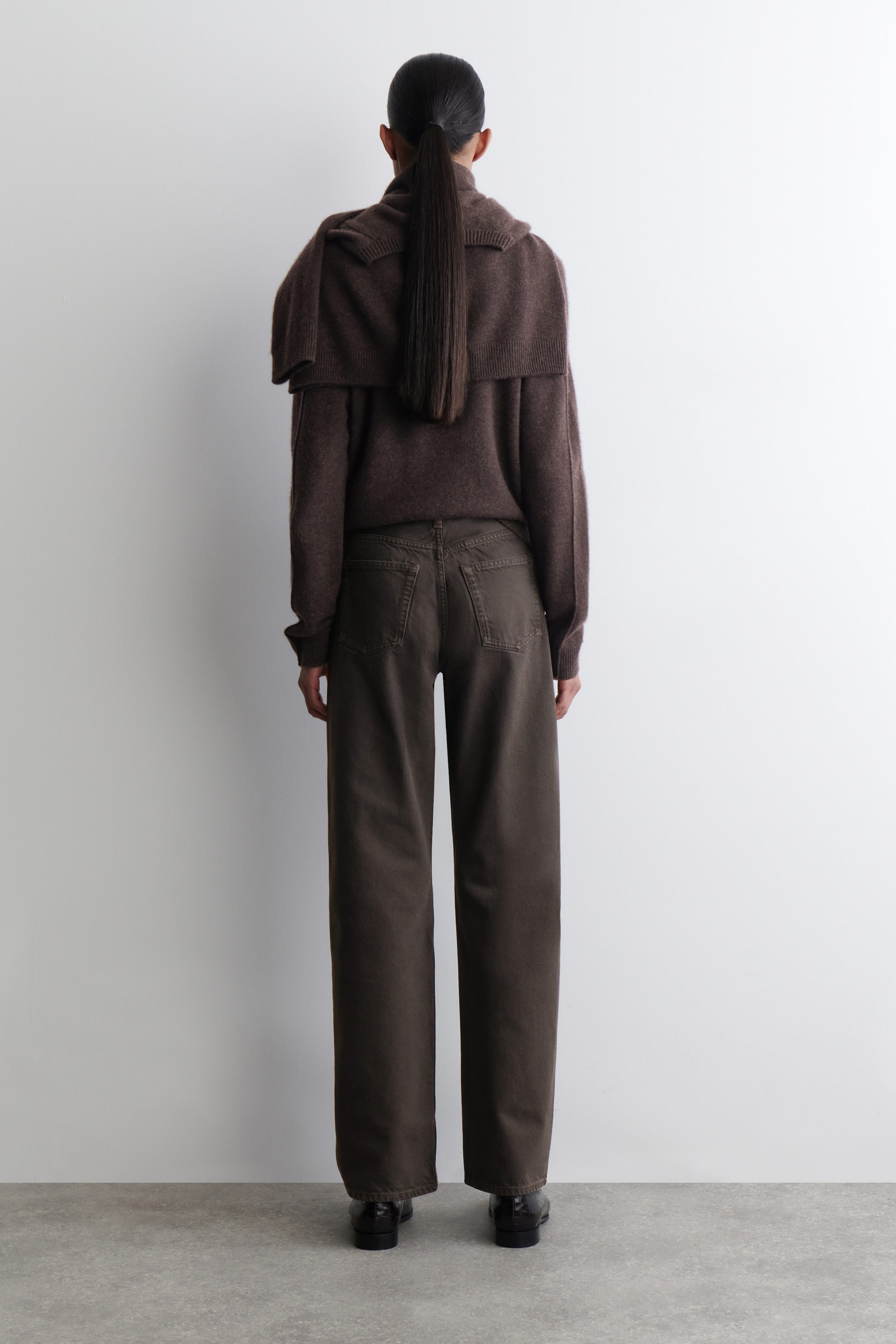 REPRISE STRAIGHT-LEG JEANS