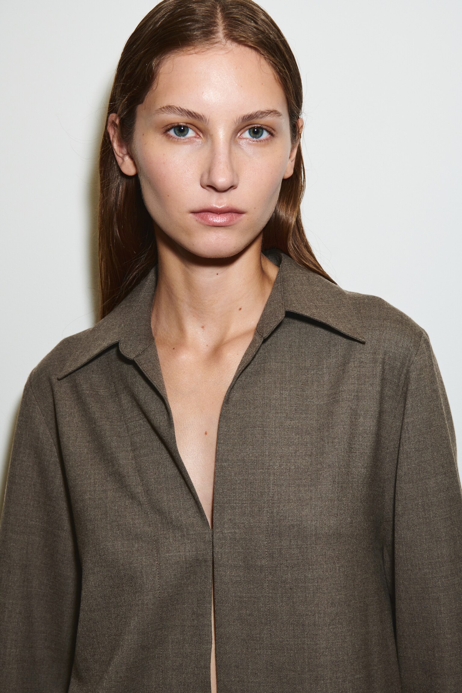 CAMICIA IN MISTO LANA CON COLLETTO APERTO - GRIGIO - 5
