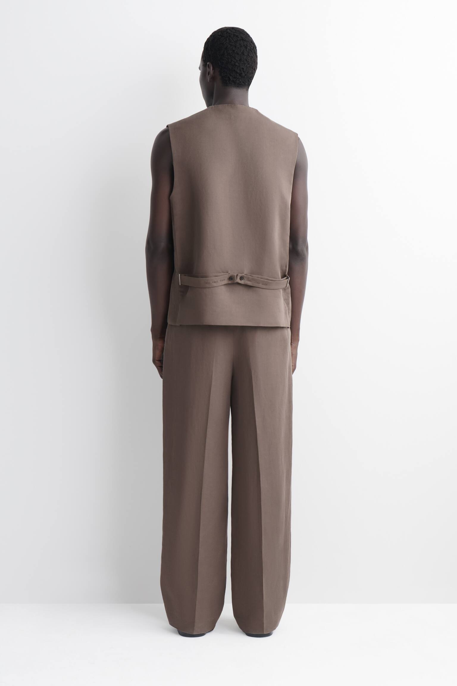 LOCKERE HOSE AUS LEINEN-MIX MIT WEITEM BEIN - BRAUN - 6