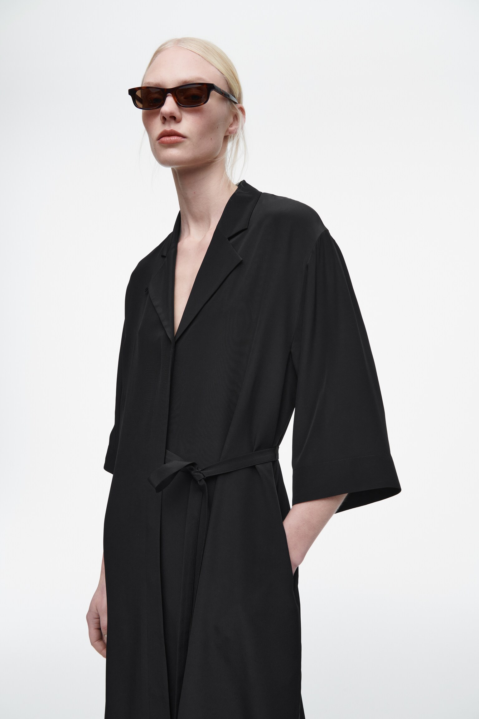 VESTIDO CAMISERO DE SEDA CON CINTURÓN - NEGRO - 6