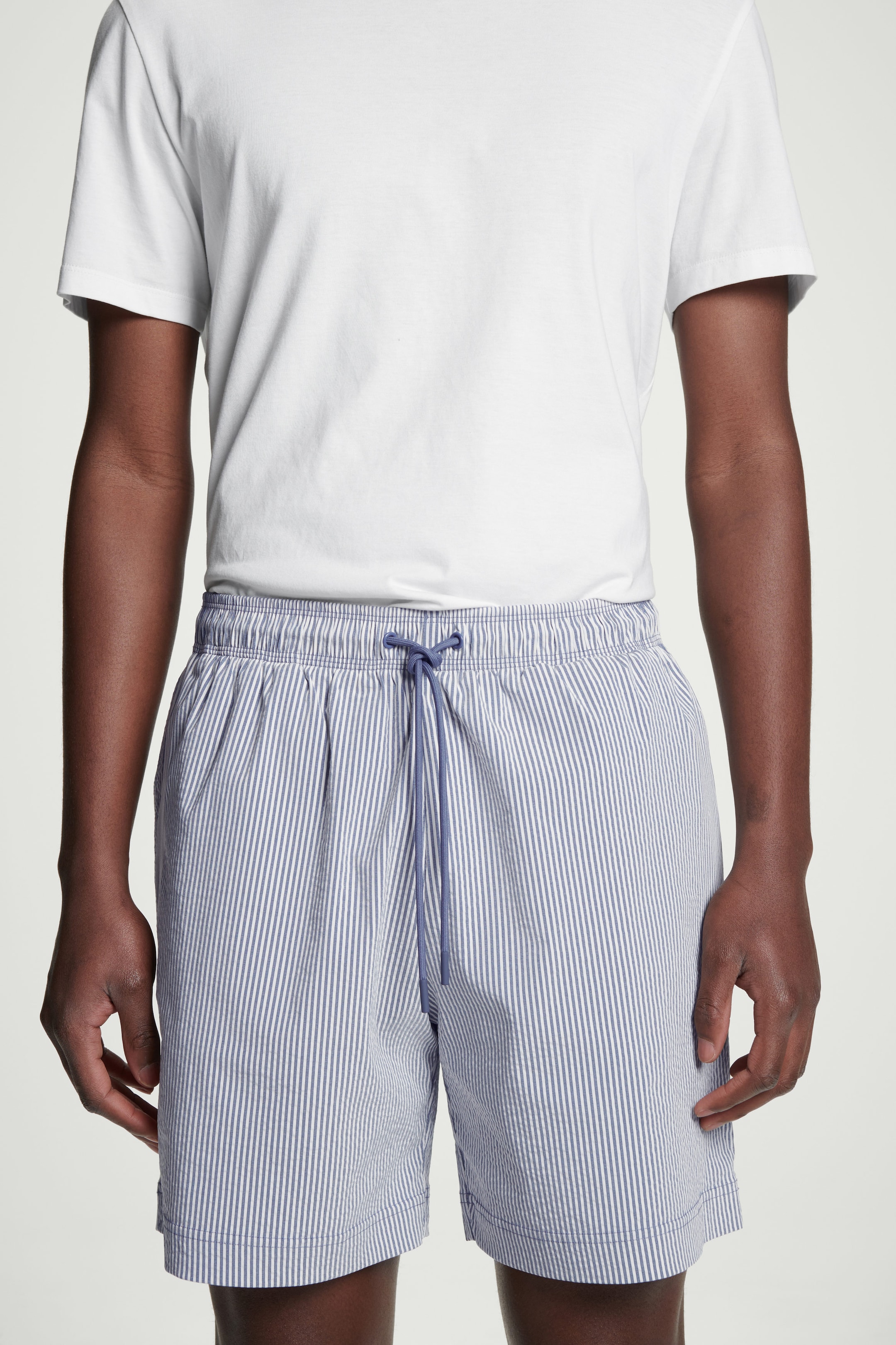 STRIPED SEERSUCKER SWIM SHORTS