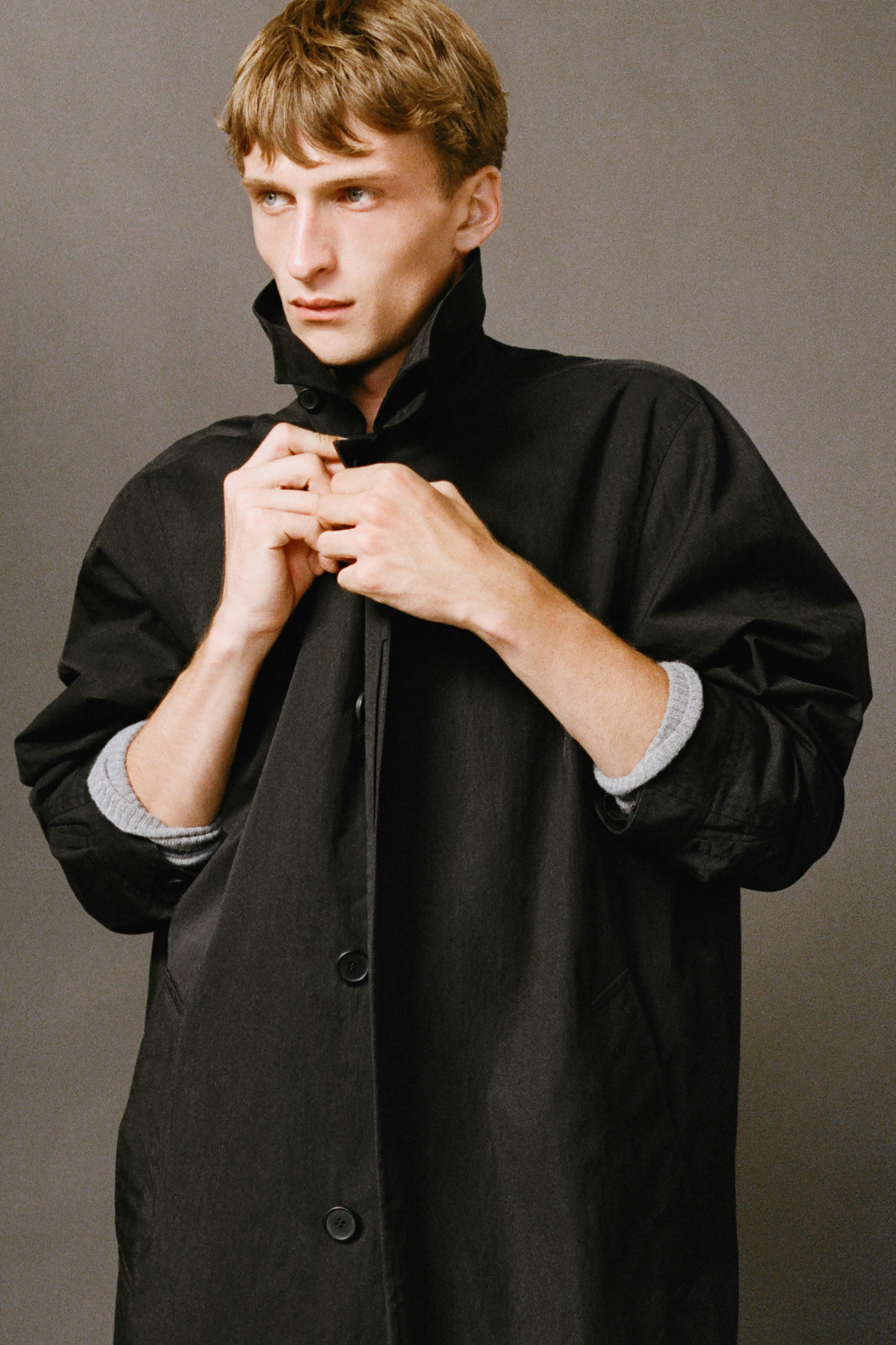 COTTON LONG TRENCH COAT - BLACK | COS