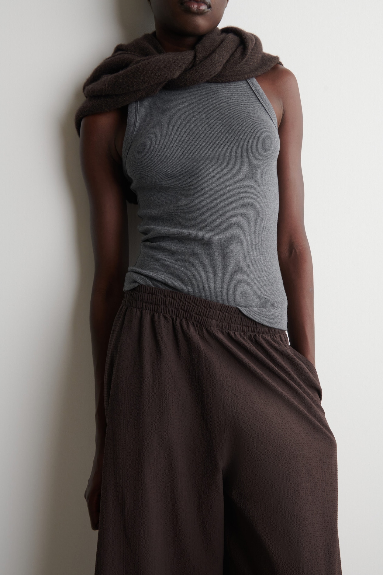 SEERSUCKER CULOTTES — BROWN