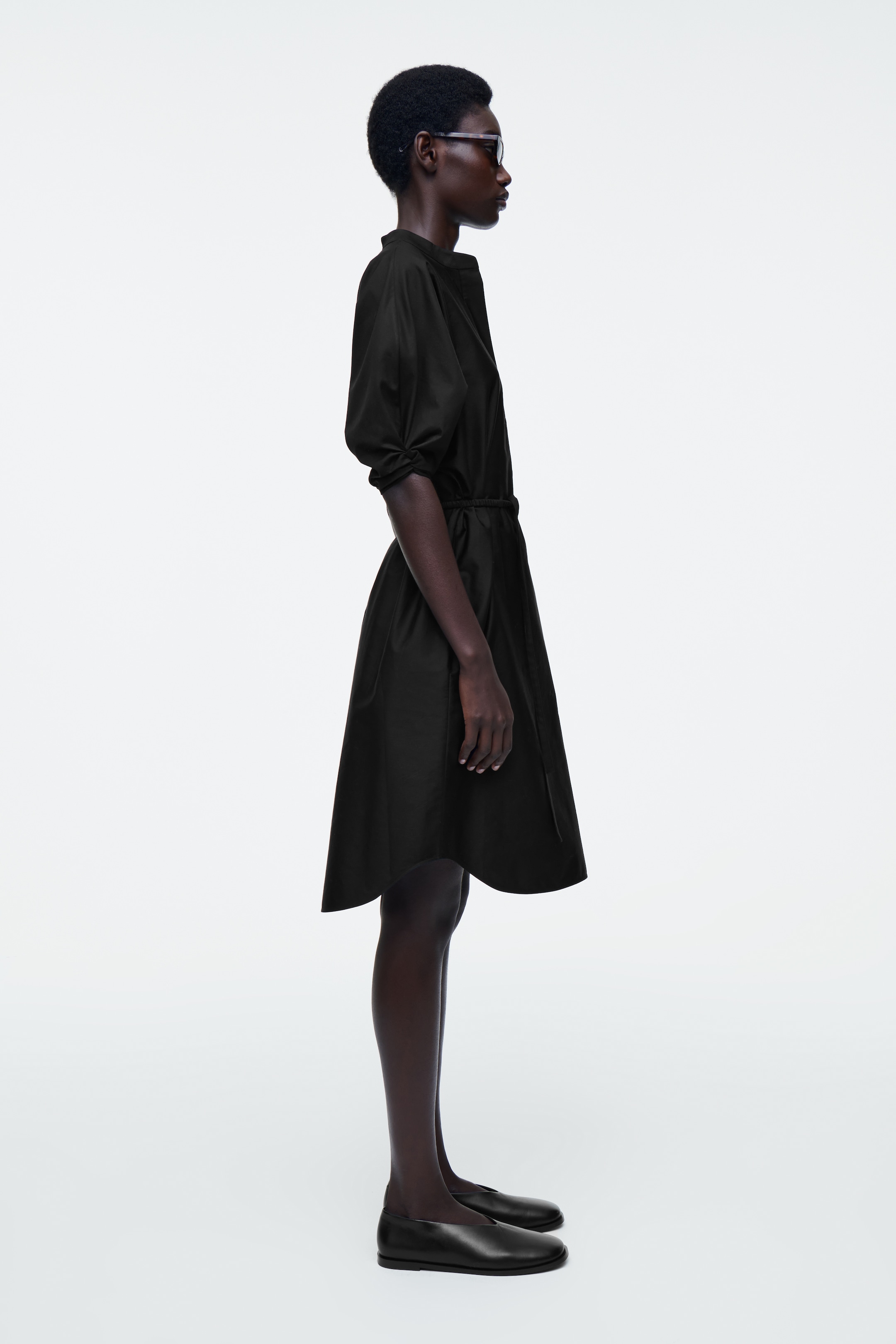 Agrandir l'image: ROBE-CHEMISE CEINTURÉE MIDI - NOIR - FEMME | H&M FR 3