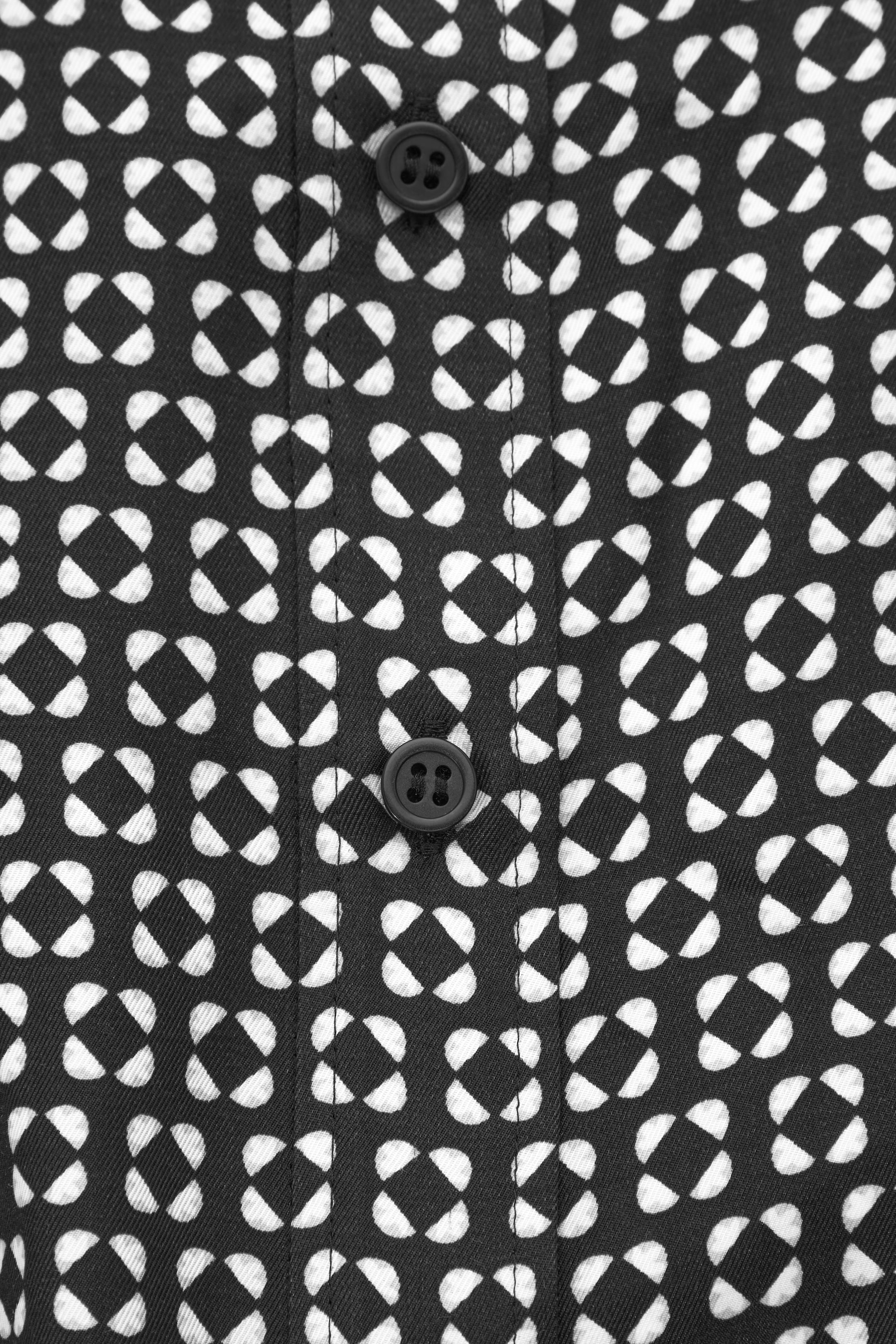 StillMedia/DescriptiveDetail