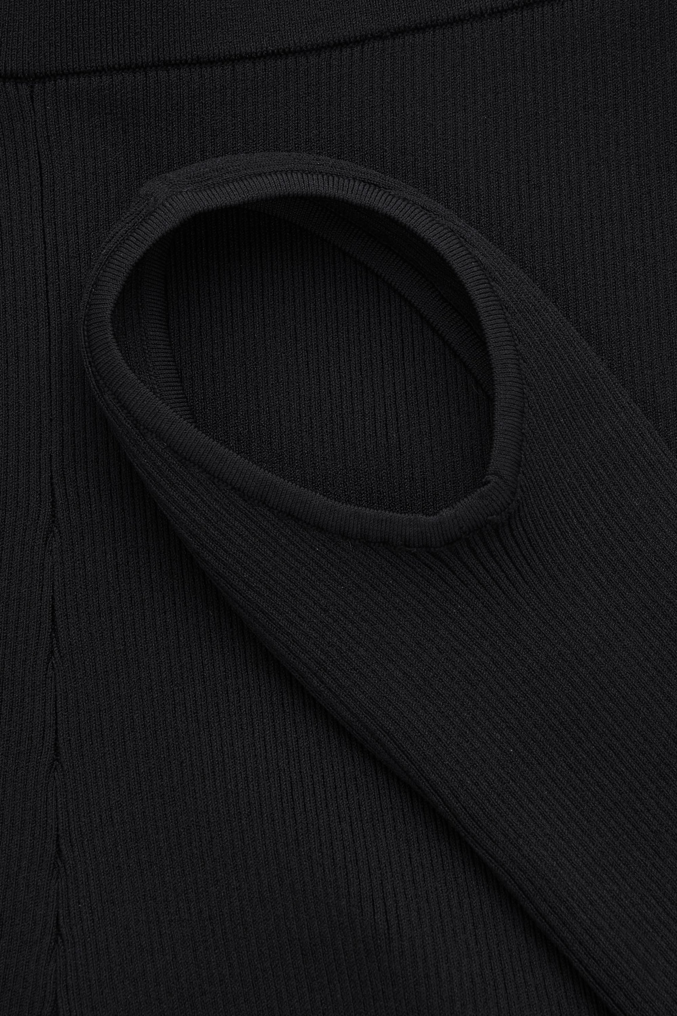 StillMedia/DescriptiveDetail