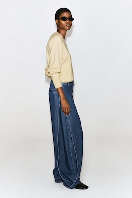 PLEATED-PANEL DENIM BARREL-LEG PANTS — BLUE 3