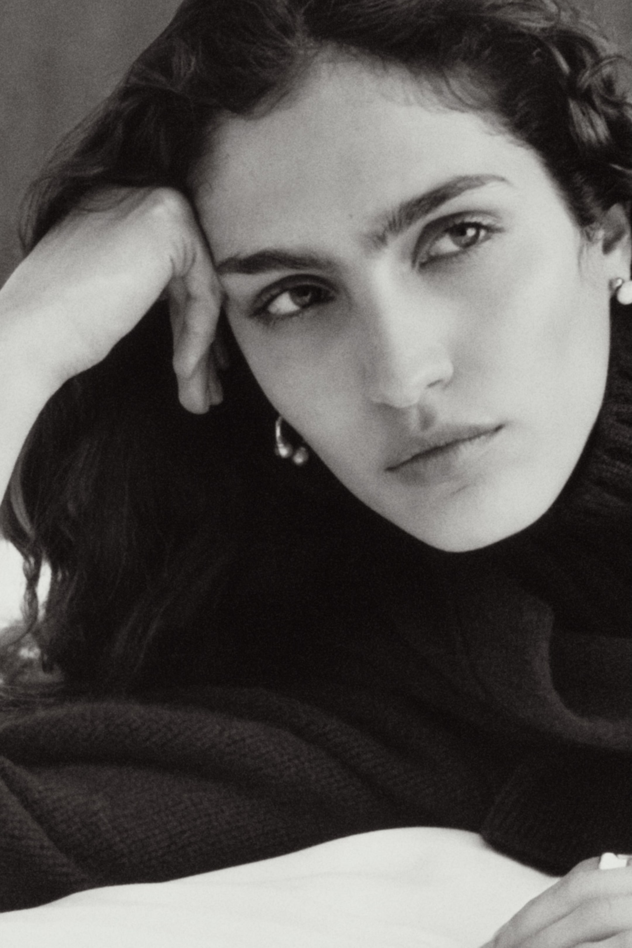 person wearing cashmere