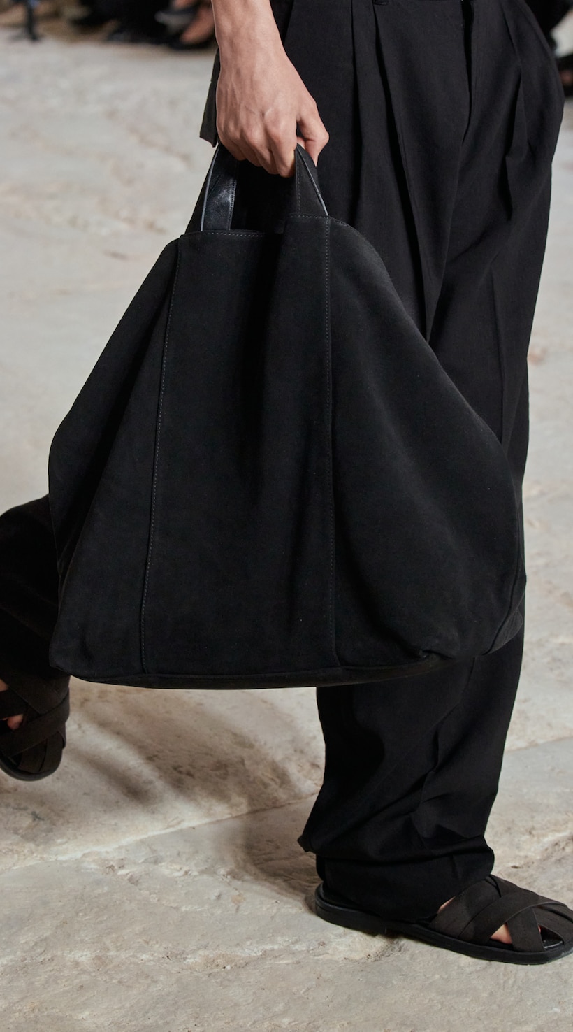 Explore the COS Spring Summer 2025 Runway | COS