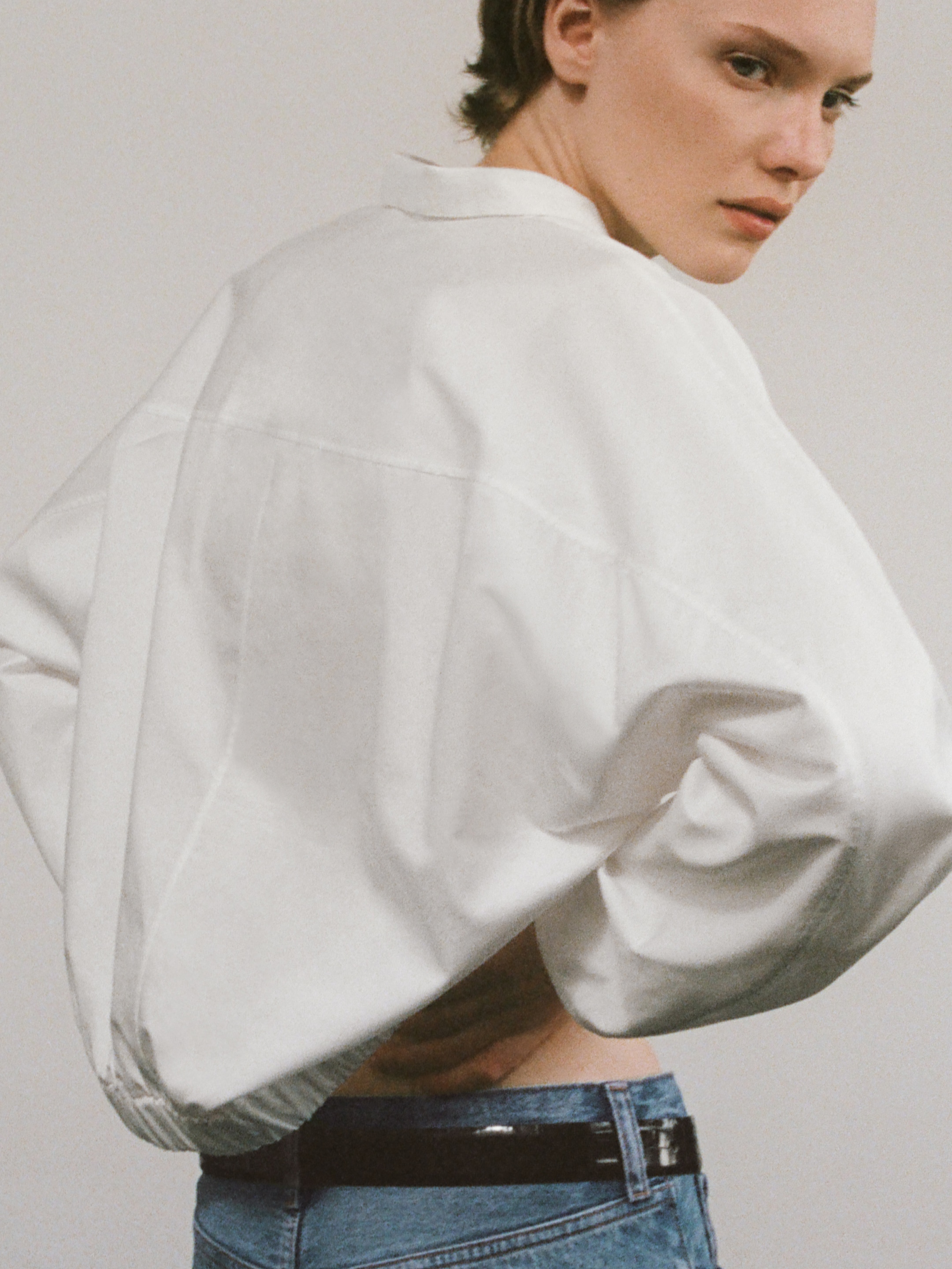 Women in white shirt