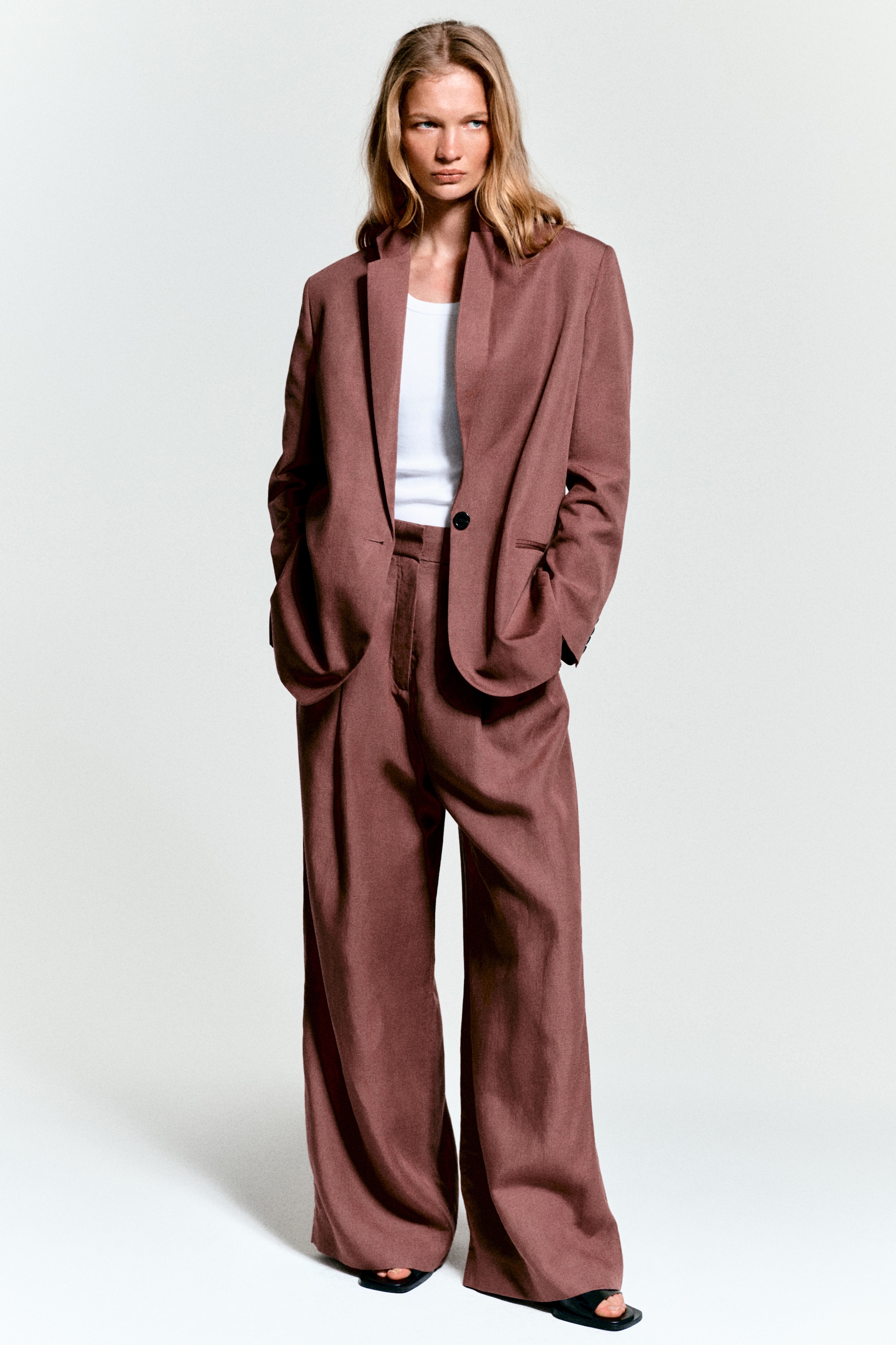 person wearing linen set