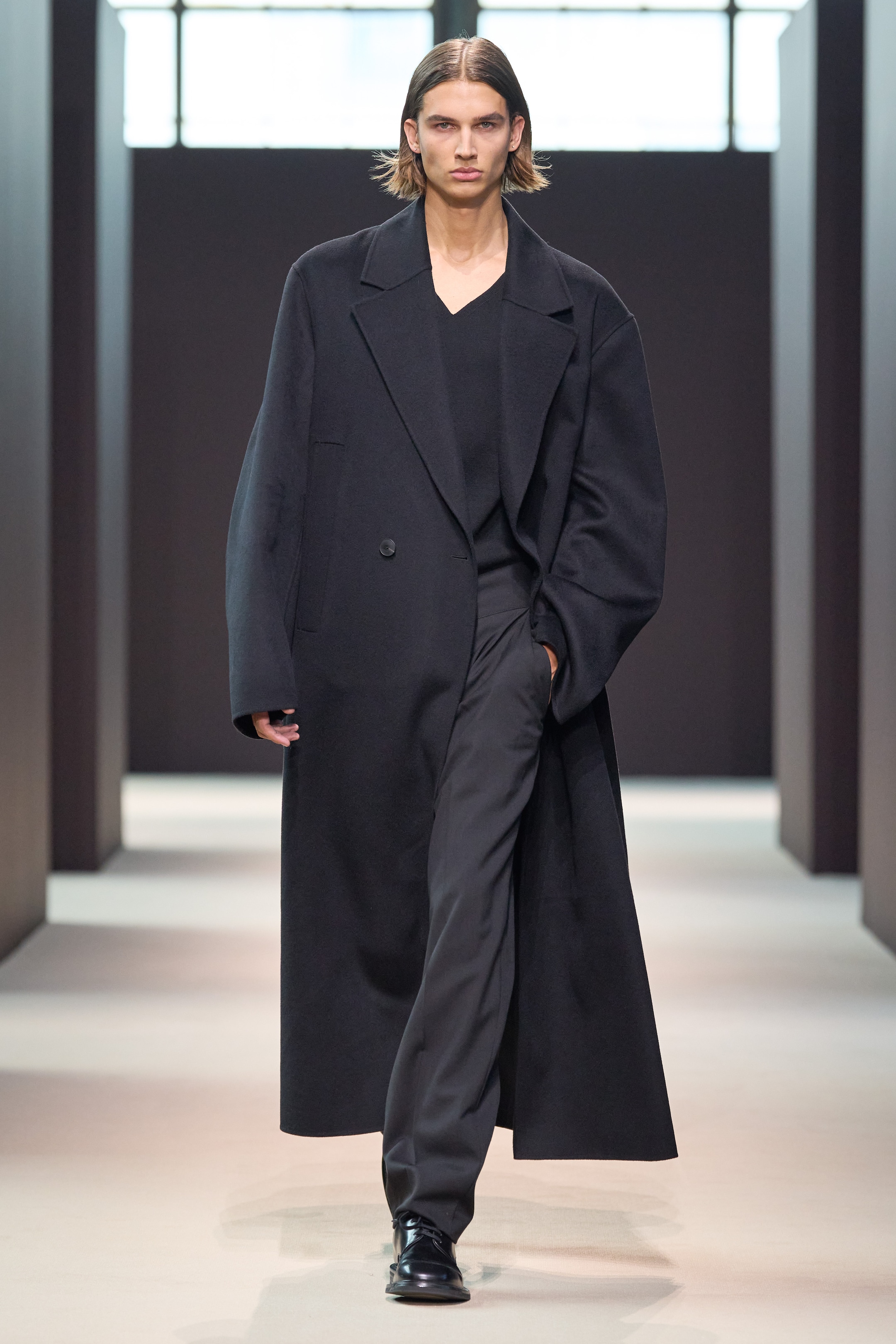 person wearing black