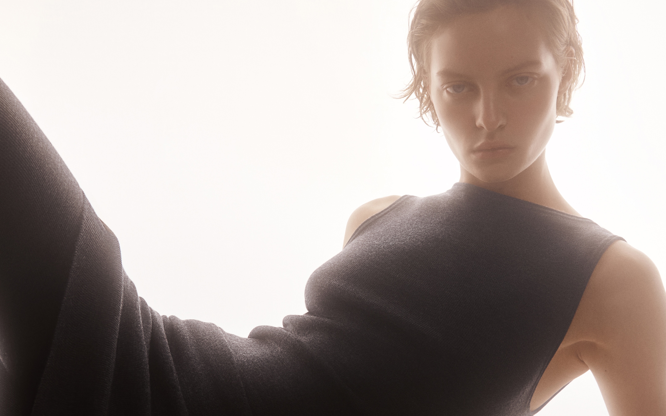 Grey shirt on women with white background landscape