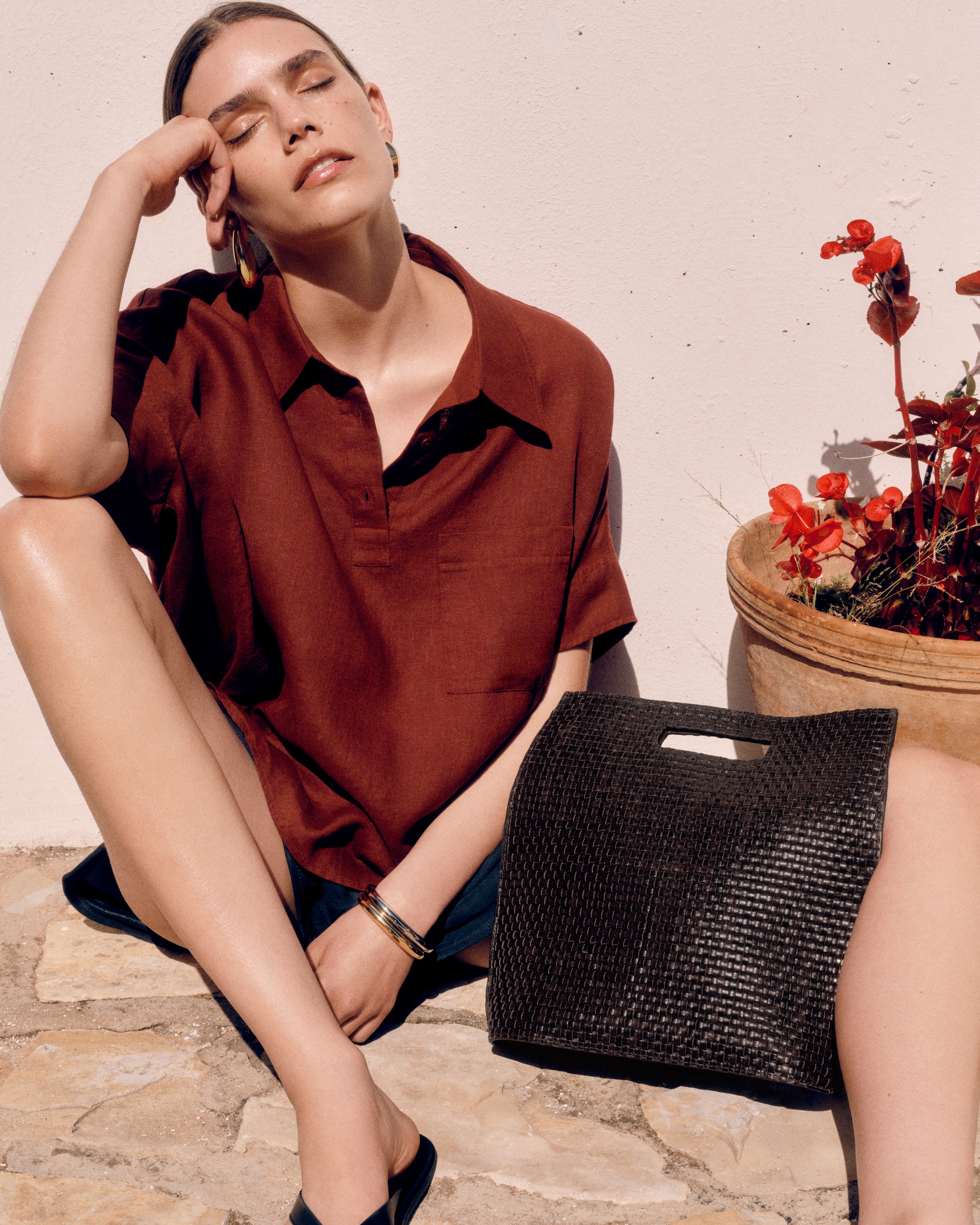 model wearing linen t-shirt