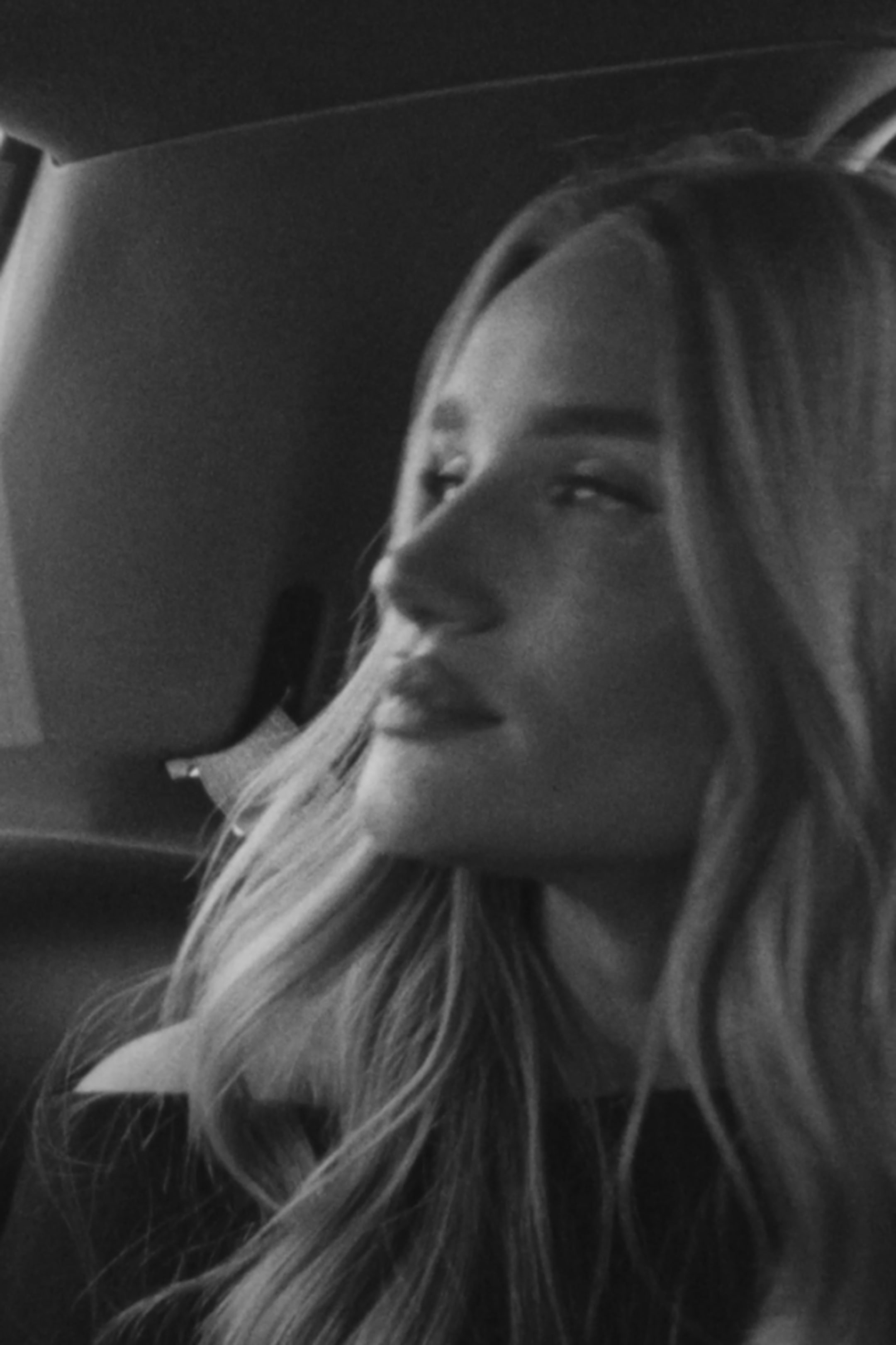 ROSIE HUNTINGTON-WHITELEY