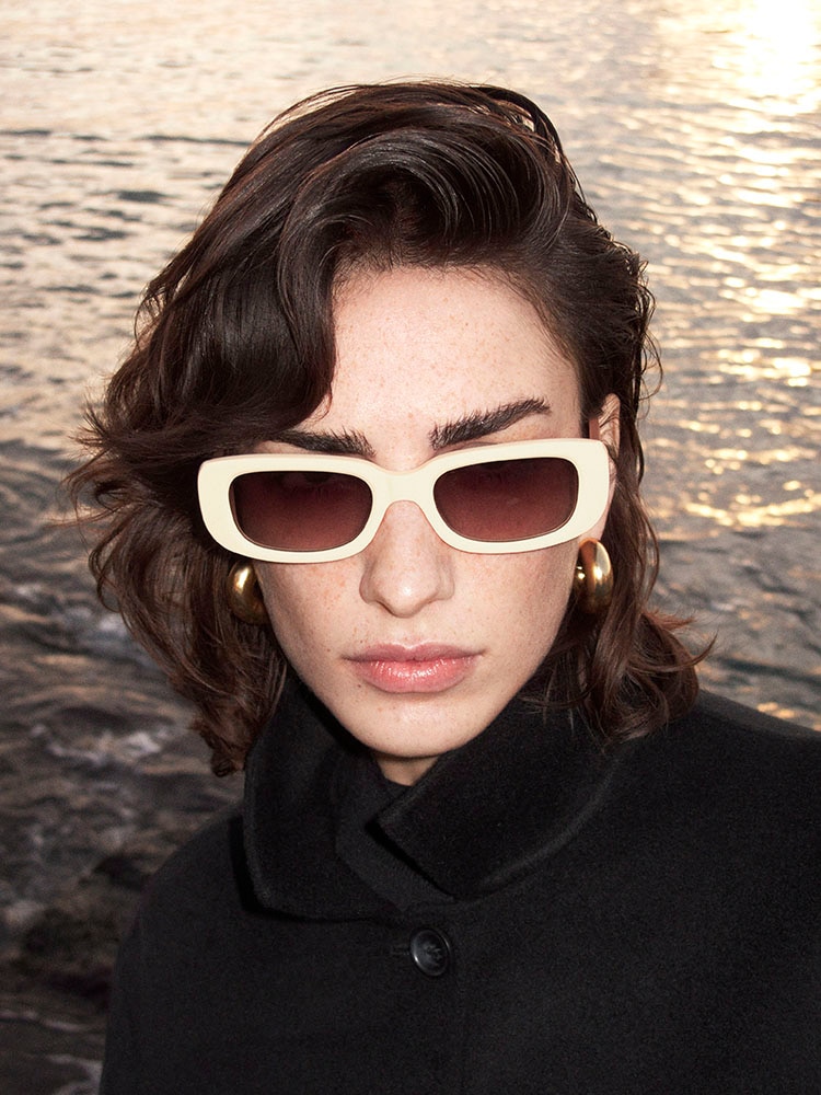 Collections: Looking forward with LINDA FARROW – COS