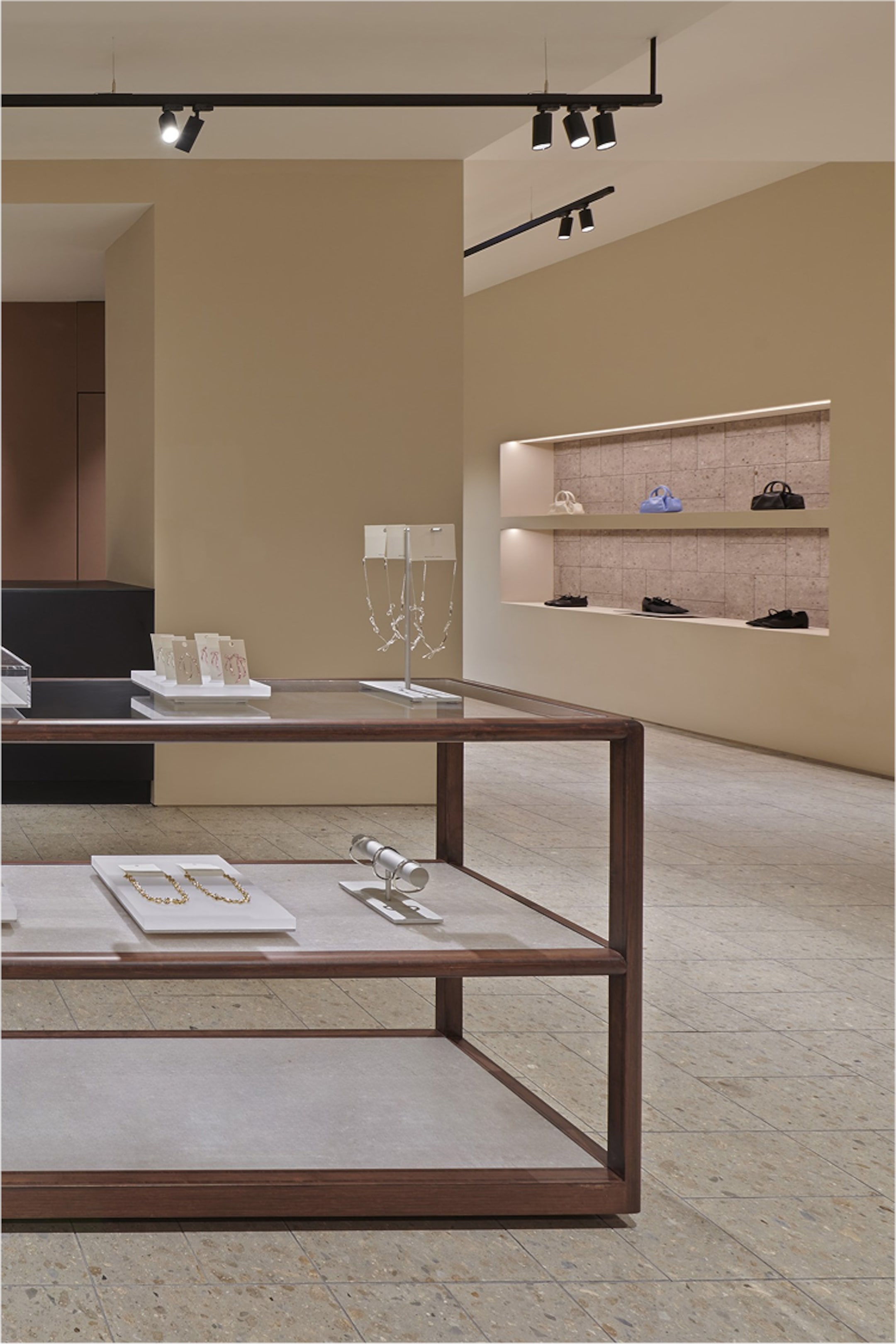 COS store